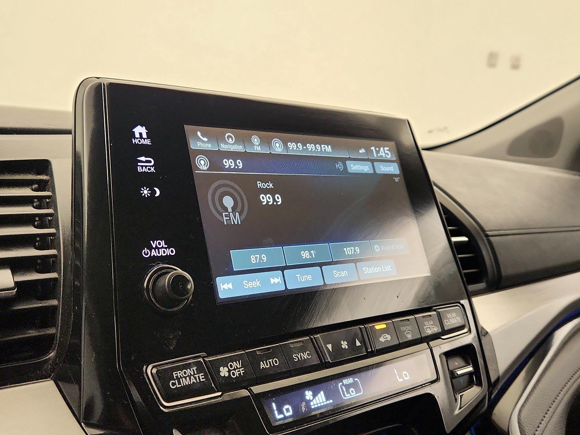 Thumbnail: 2023 Honda Odyssey - 16