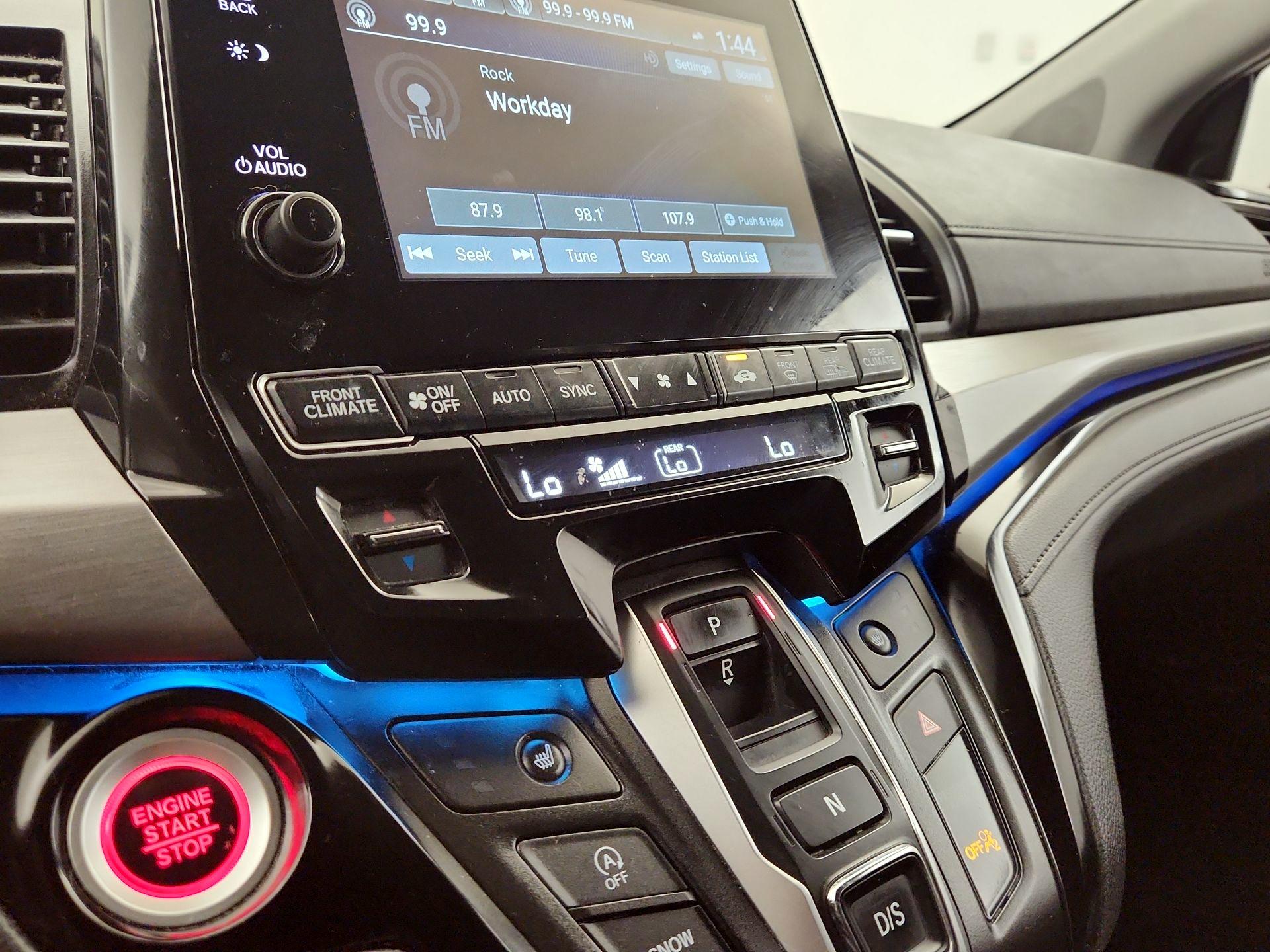 Thumbnail: 2023 Honda Odyssey - 17