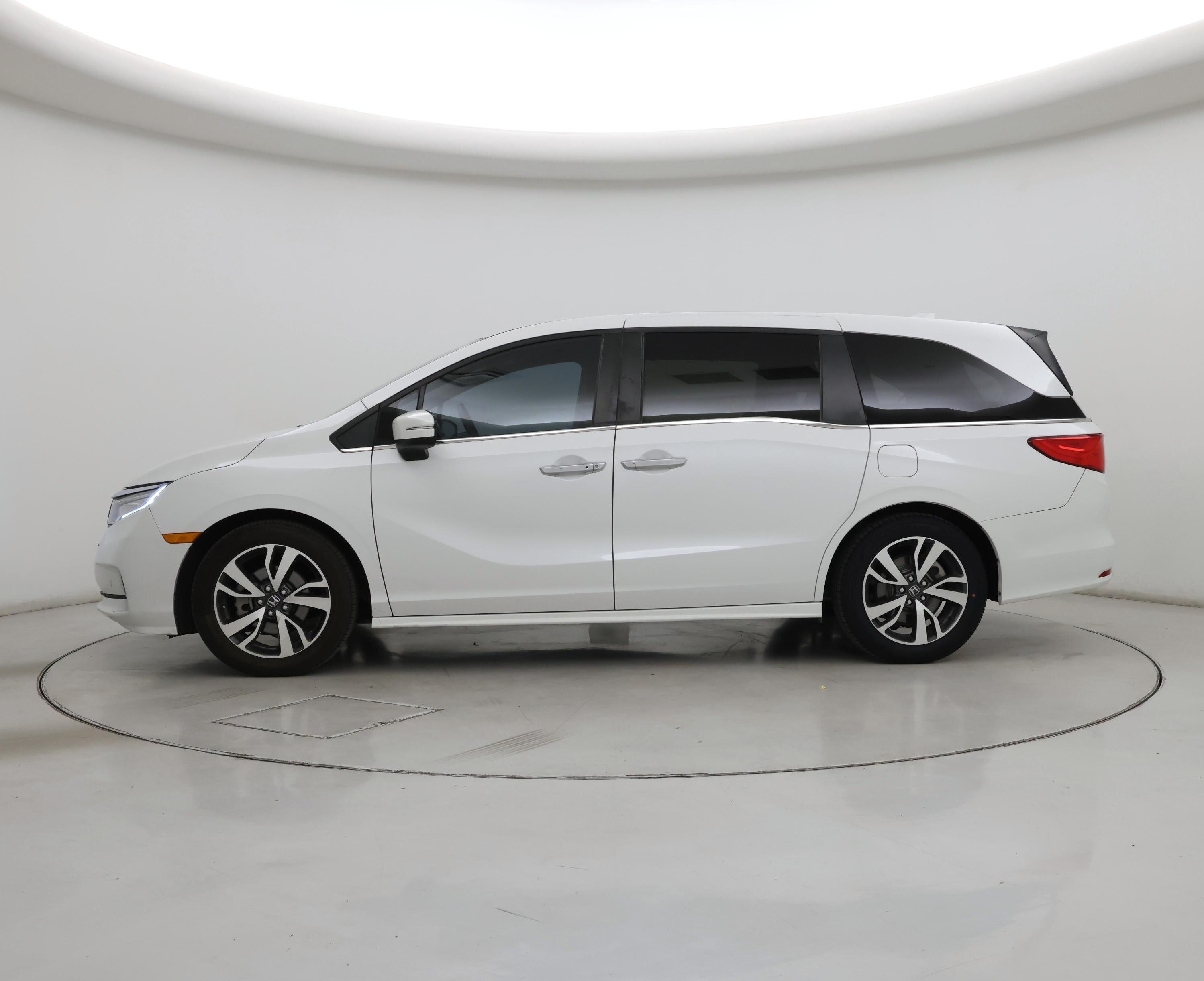 Thumbnail: 2023 Honda Odyssey - 3