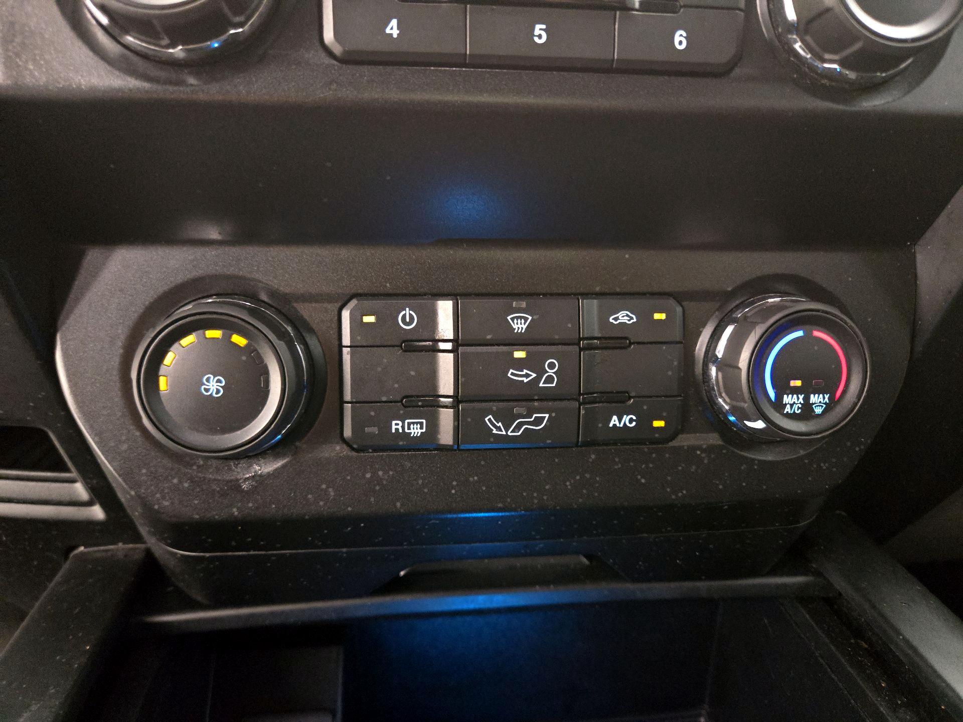 Thumbnail: 2019 Ford F-150 - 16