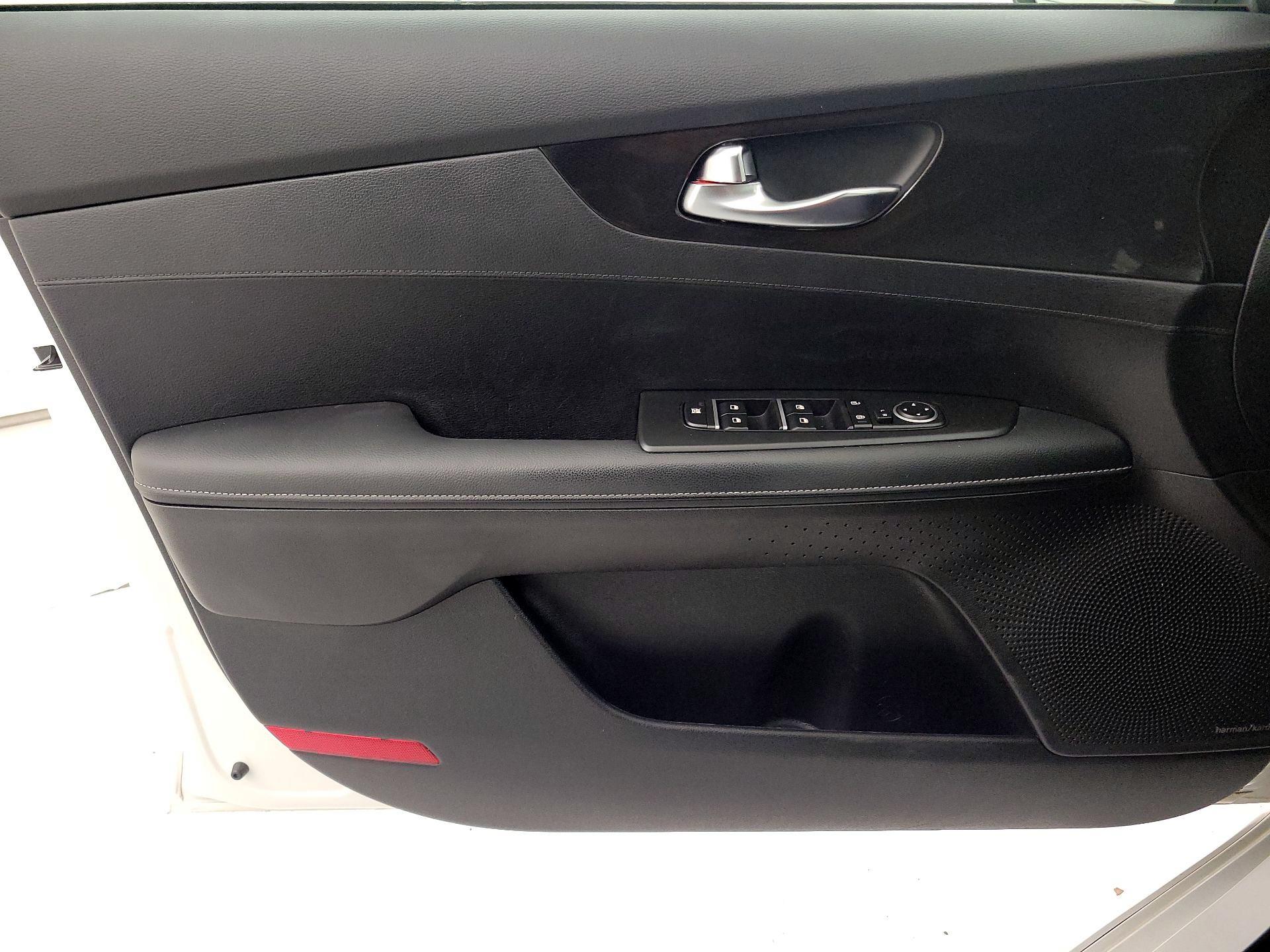 Thumbnail: 2024 Kia Forte - 12