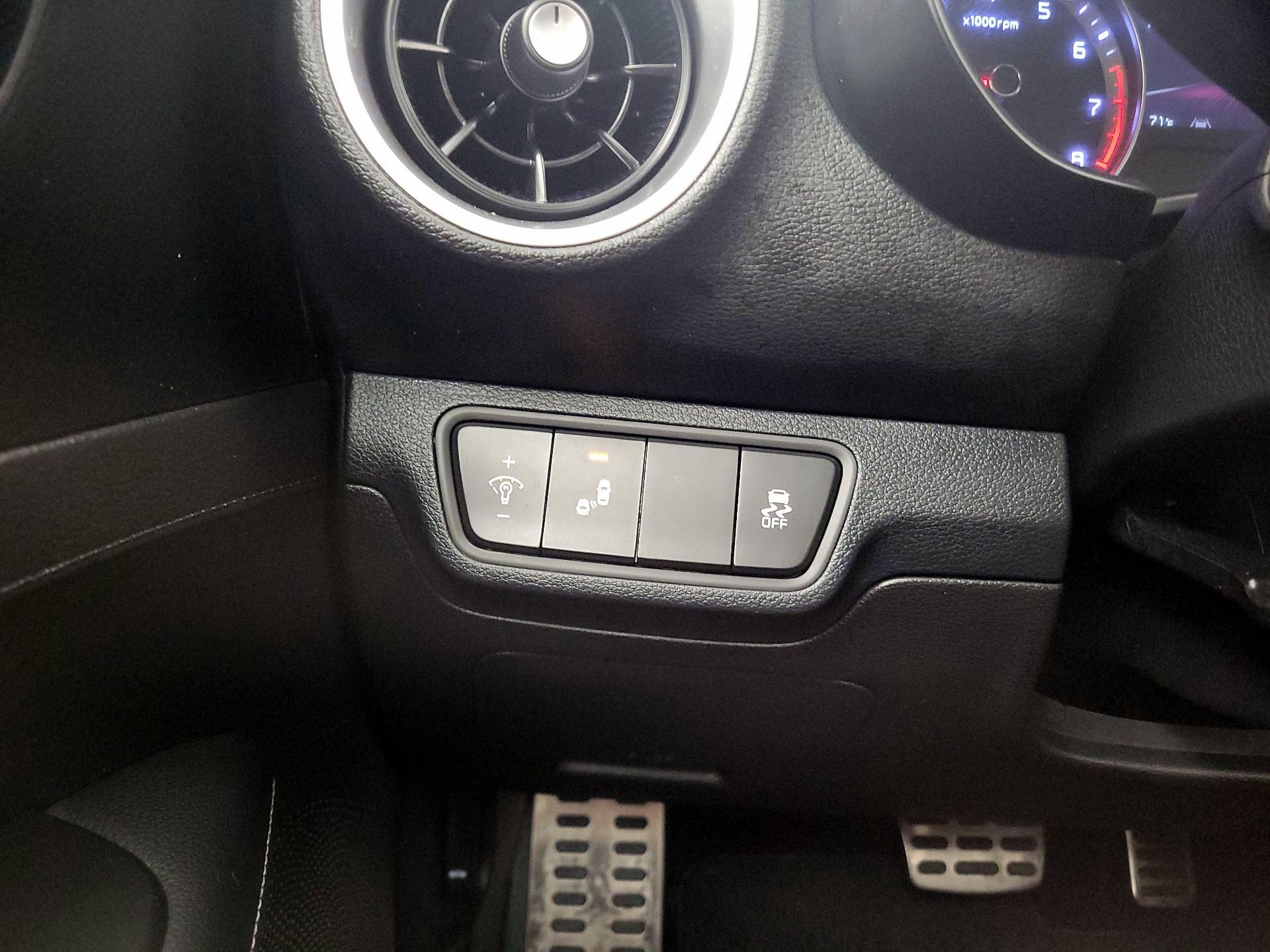 Thumbnail: 2024 Kia Forte - 13