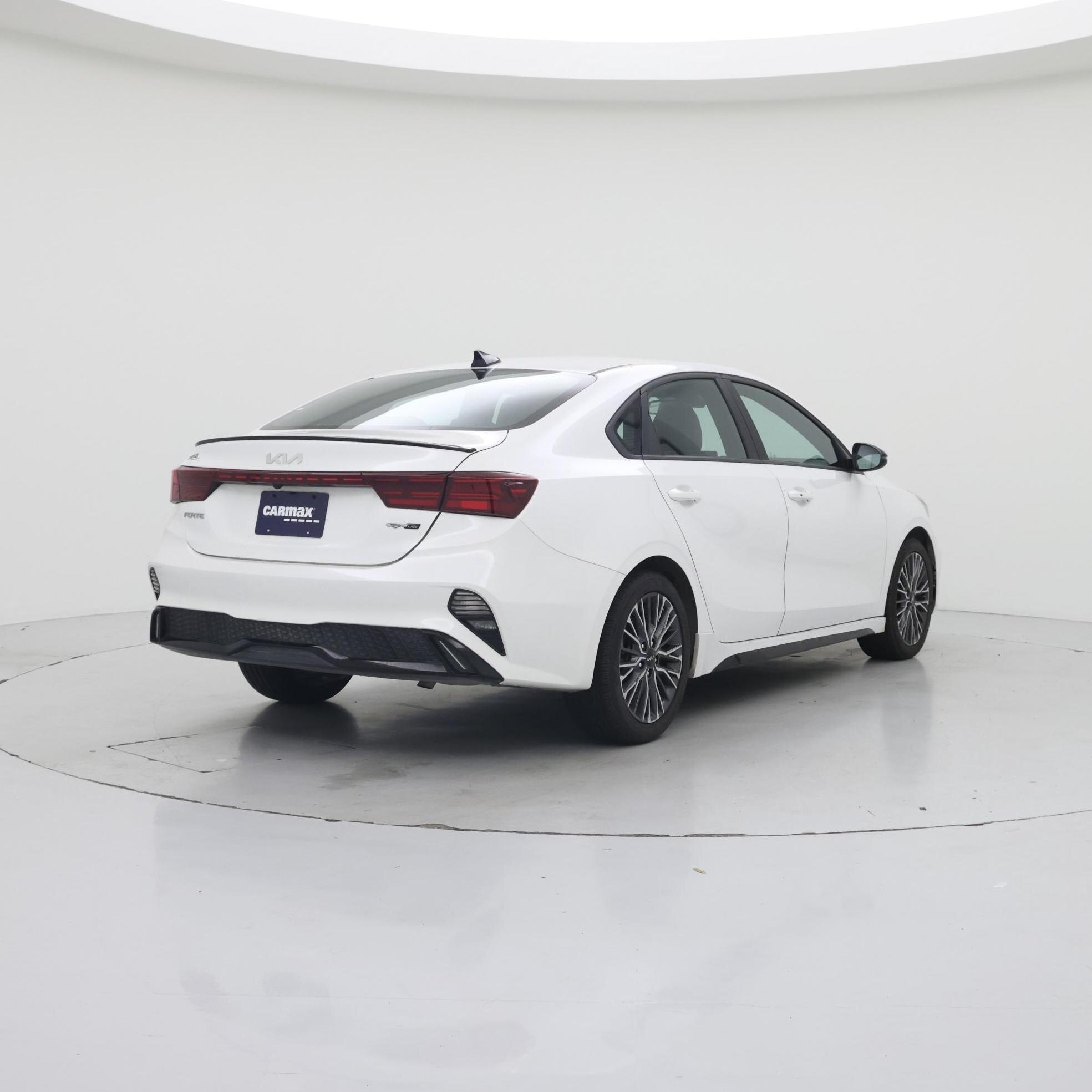 Thumbnail: 2024 Kia Forte - 8