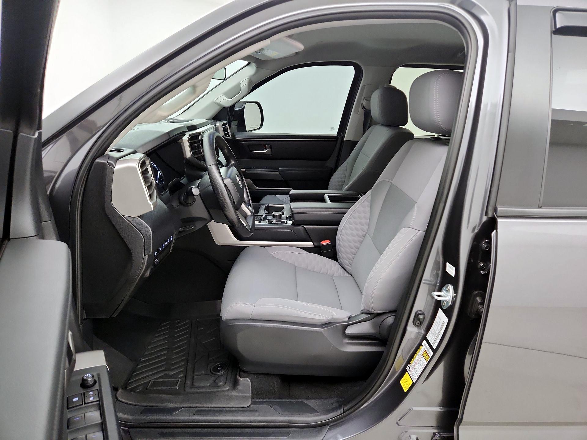 Thumbnail: 2024 Toyota Tundra - 11