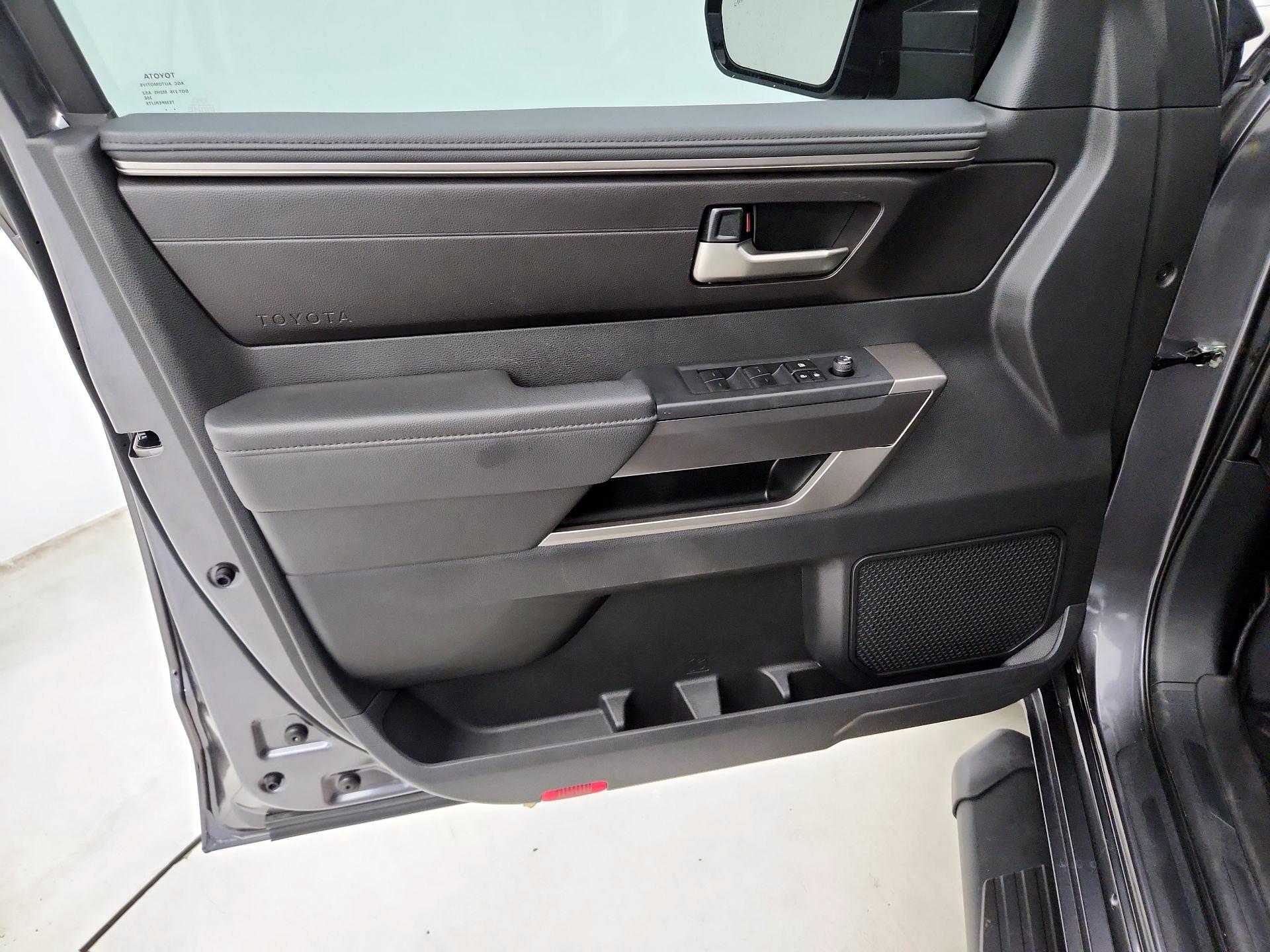 Thumbnail: 2024 Toyota Tundra - 12