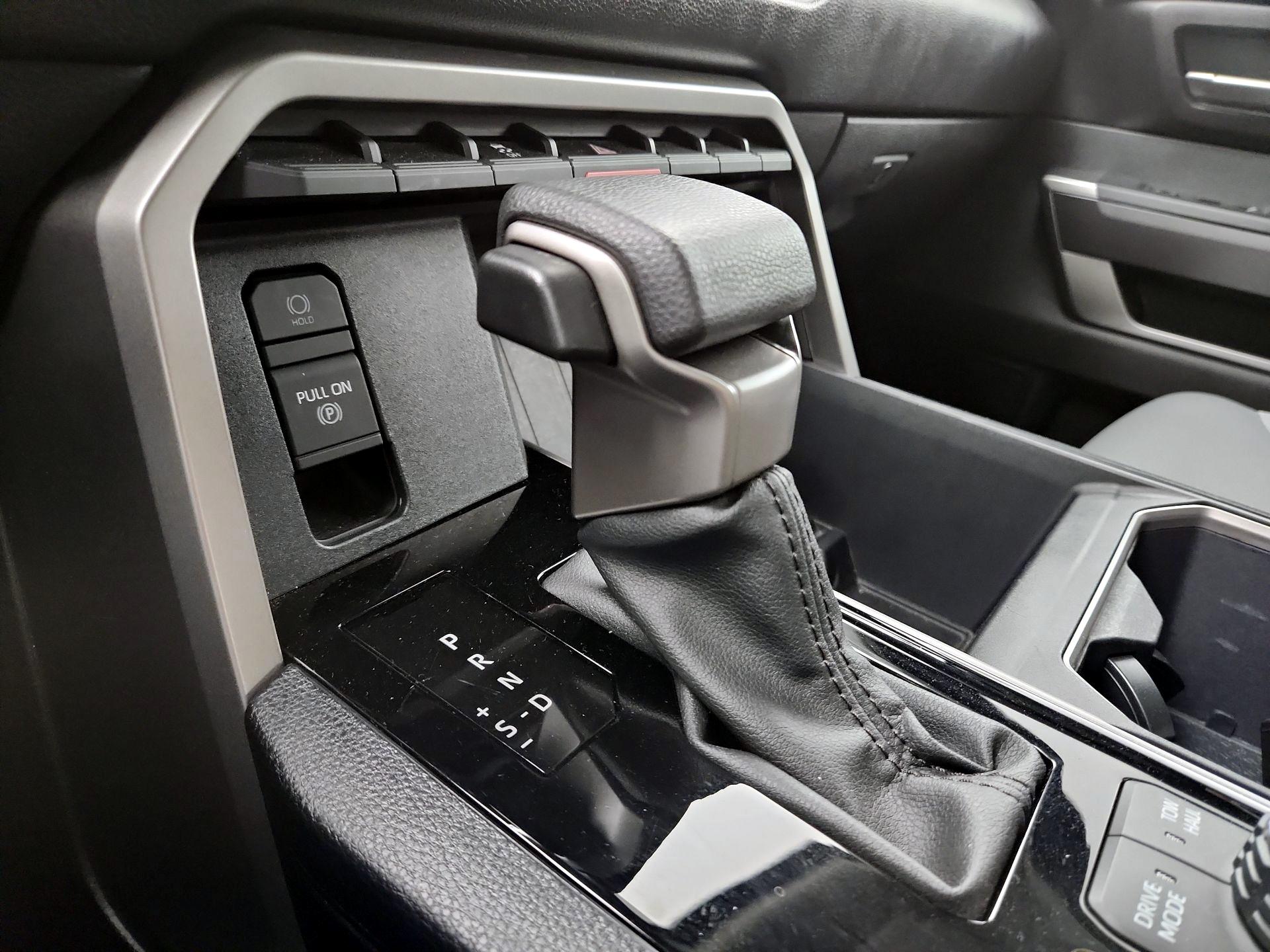 Thumbnail: 2024 Toyota Tundra - 15