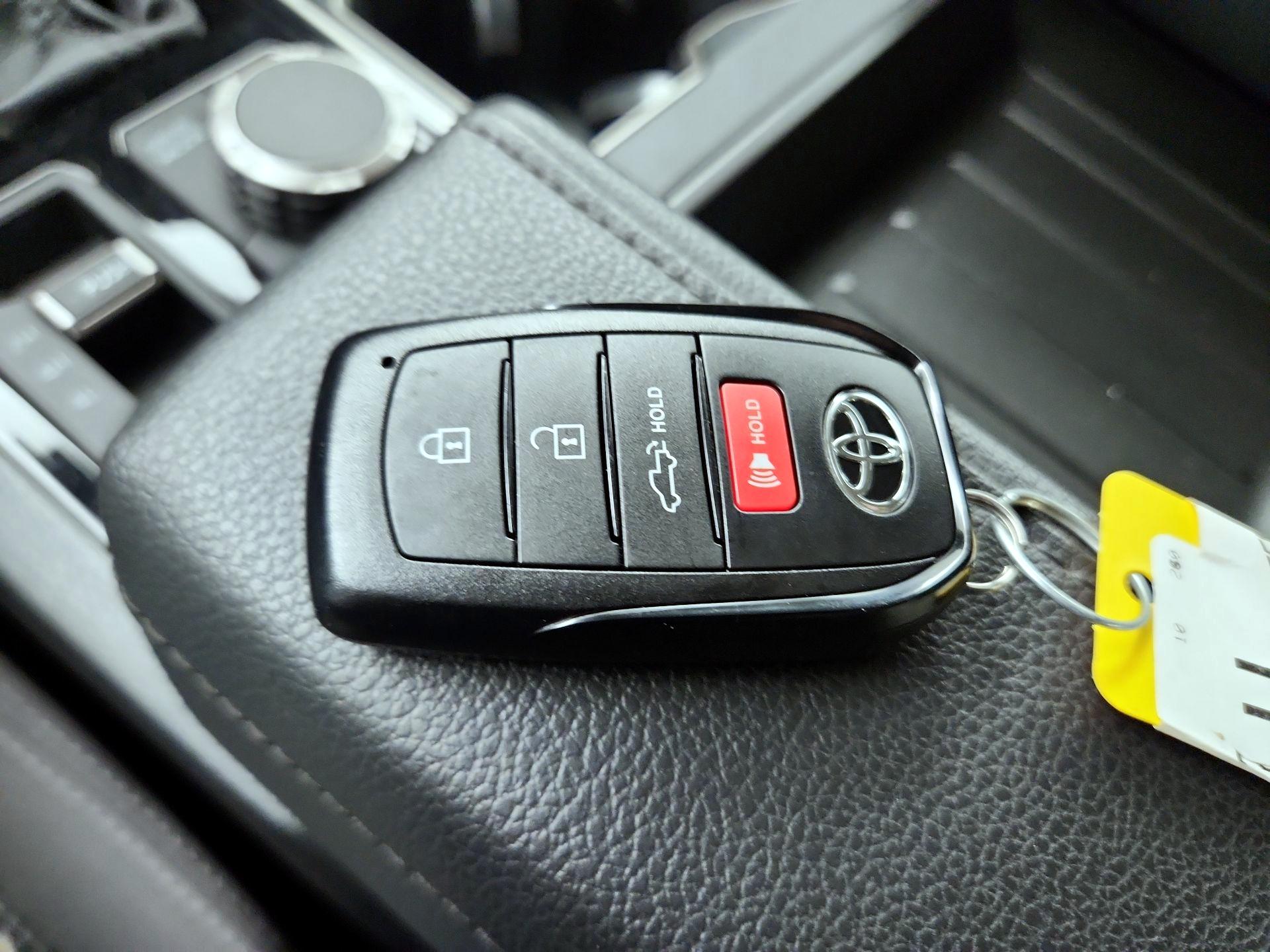 Thumbnail: 2024 Toyota Tundra - 18