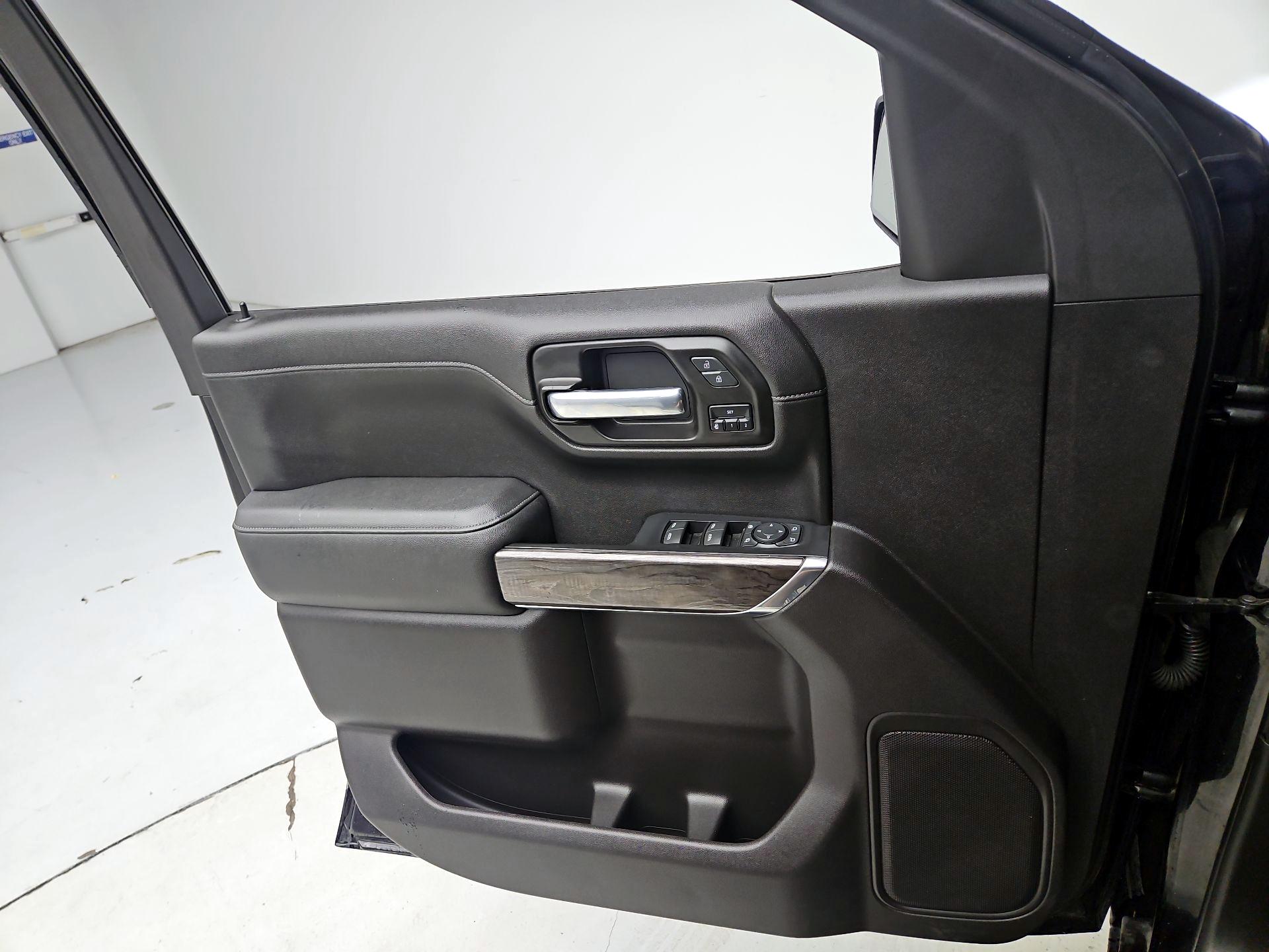 Thumbnail: 2021 Chevrolet Silverado 1500 - 12