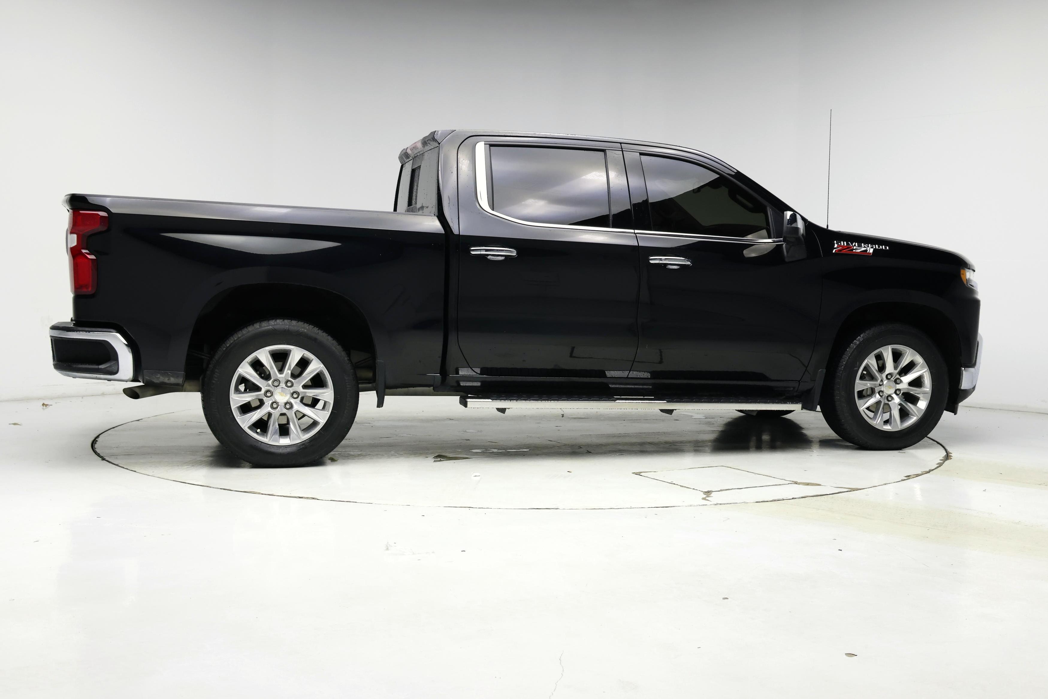 Thumbnail: 2021 Chevrolet Silverado 1500 - 7