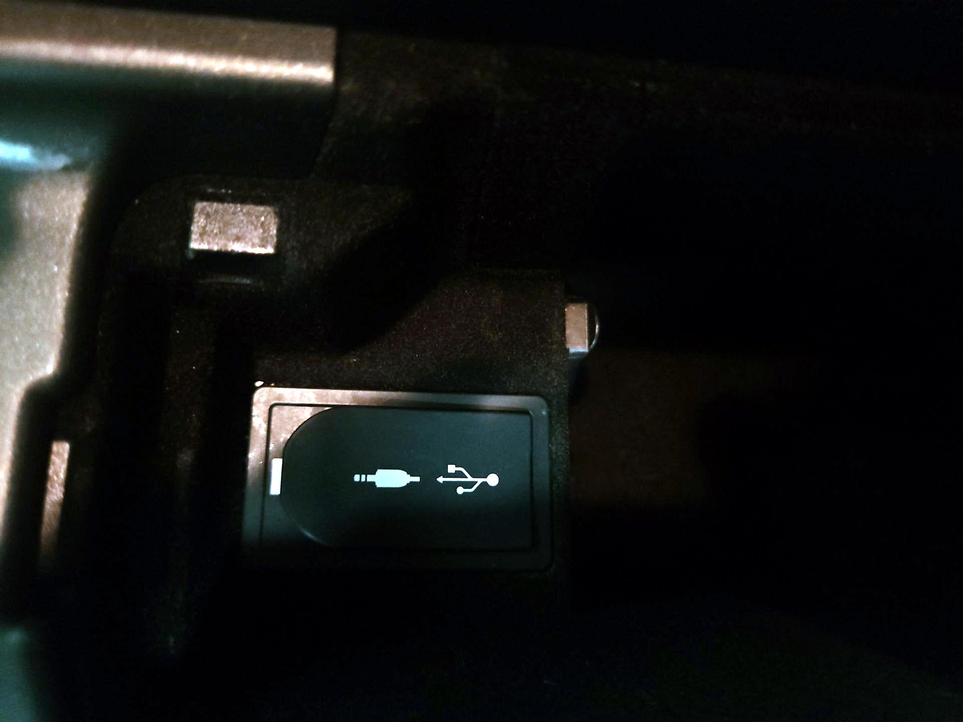 Thumbnail: 2017 Lexus IS - 18