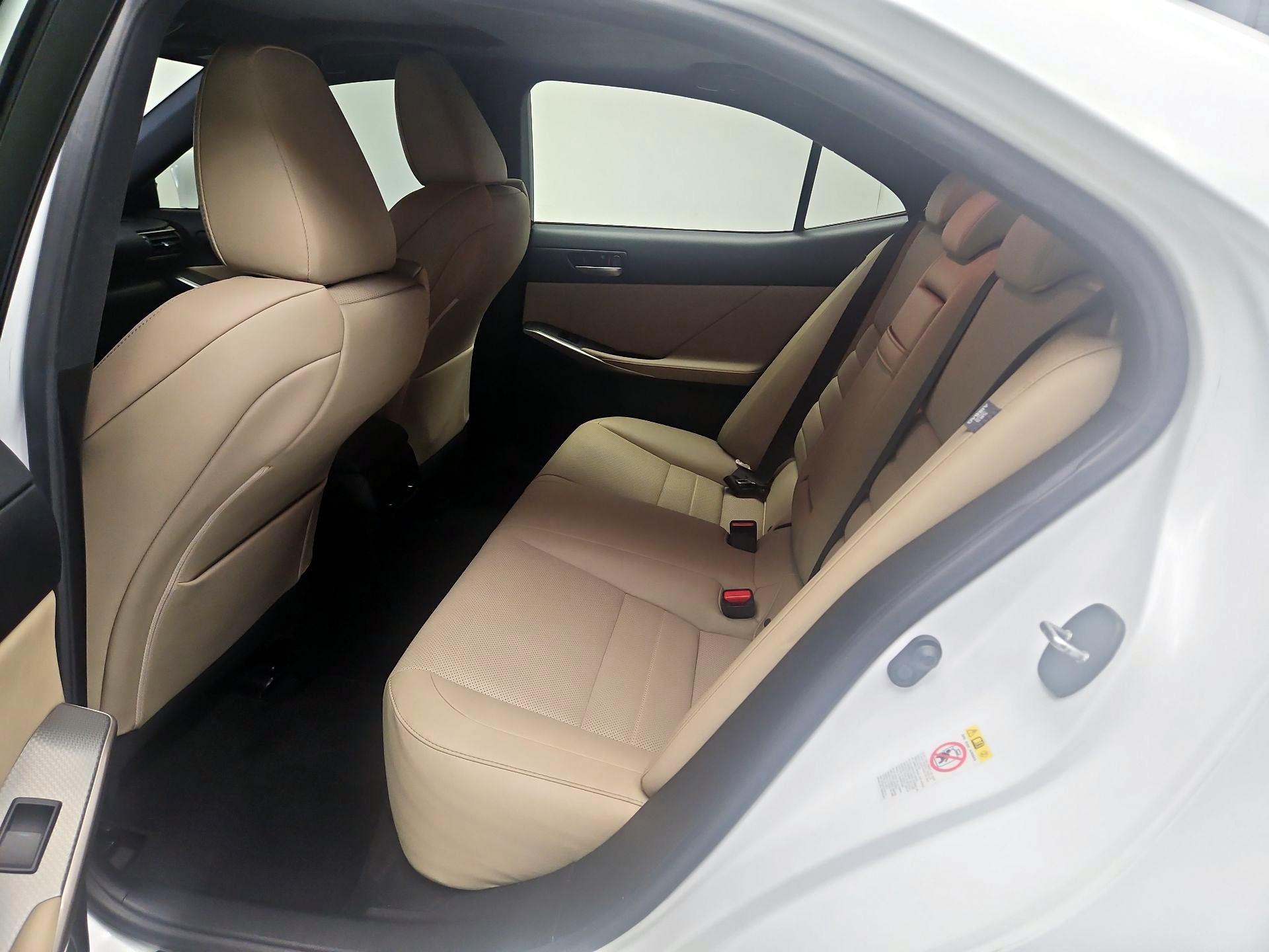 Thumbnail: 2017 Lexus IS - 20