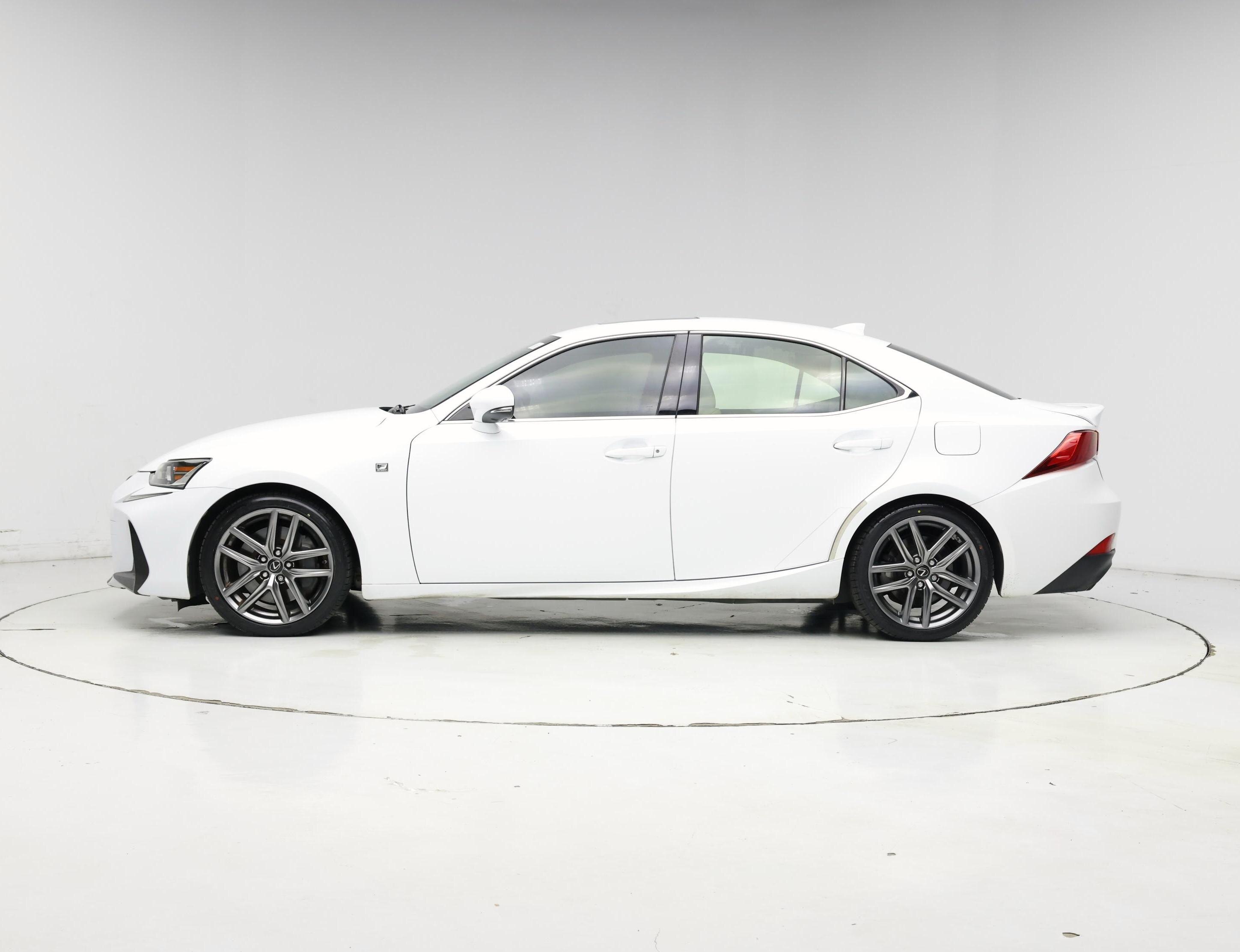 Thumbnail: 2017 Lexus IS - 3