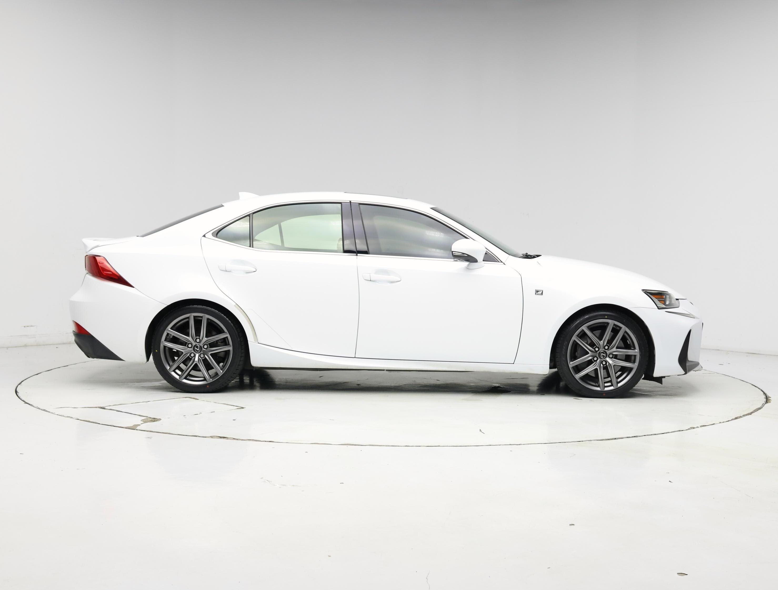 Thumbnail: 2017 Lexus IS - 7