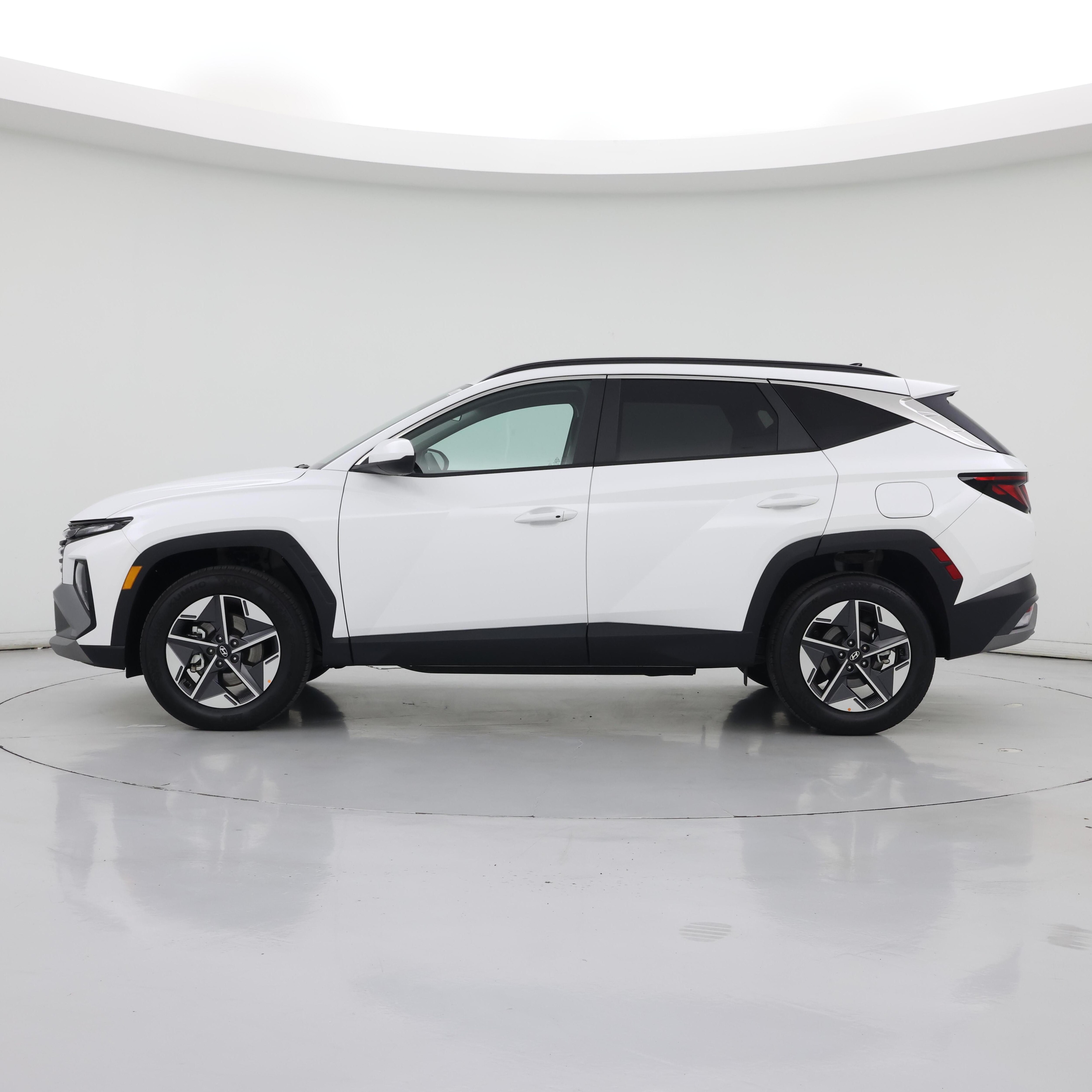 Thumbnail: 2026 Hyundai Tucson - 3