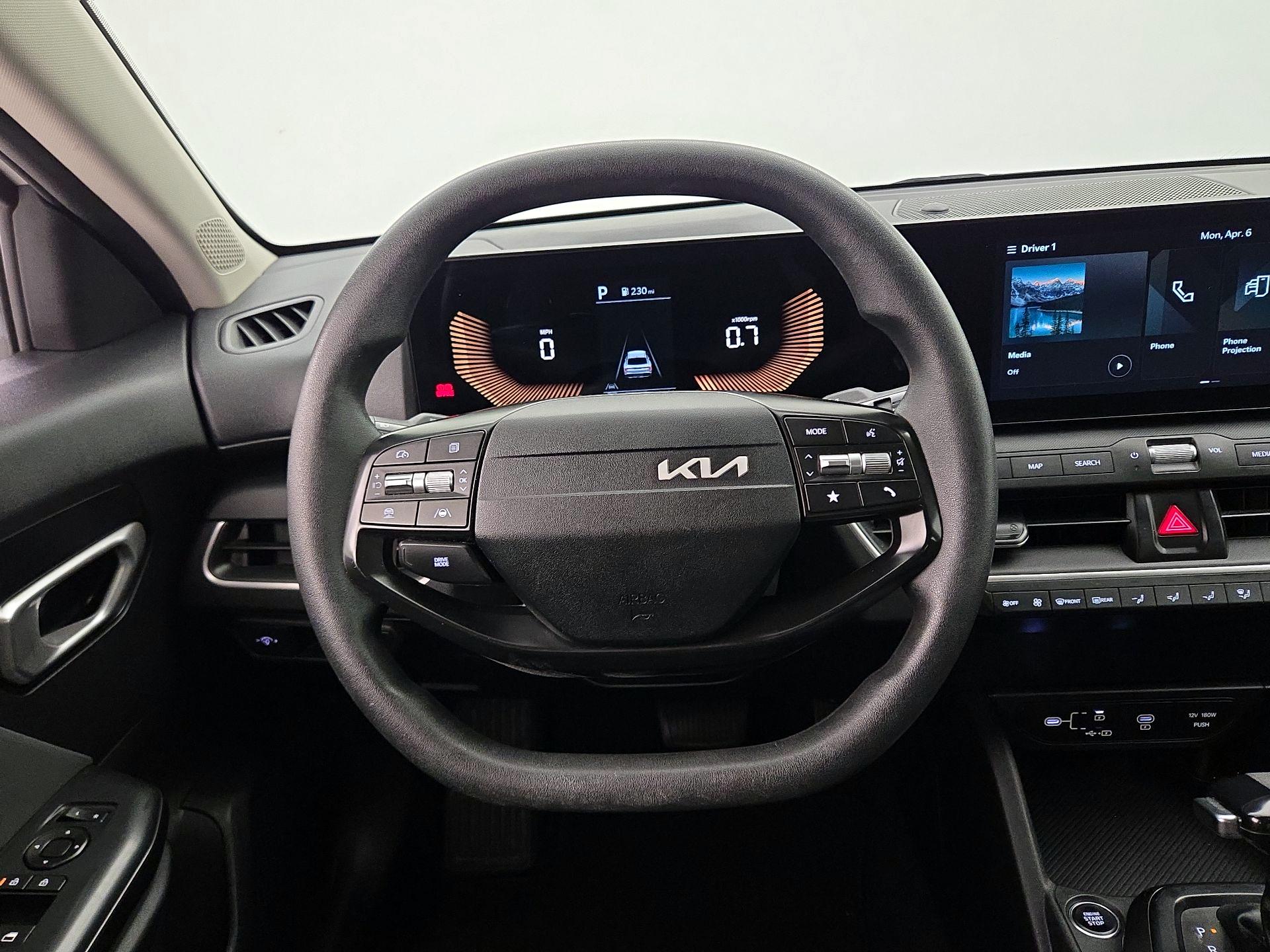 Thumbnail: 2025 Kia K4 - 10