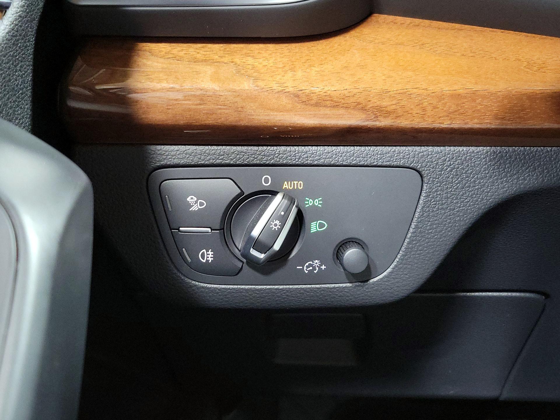 Thumbnail: 2023 Audi Q5 - 13