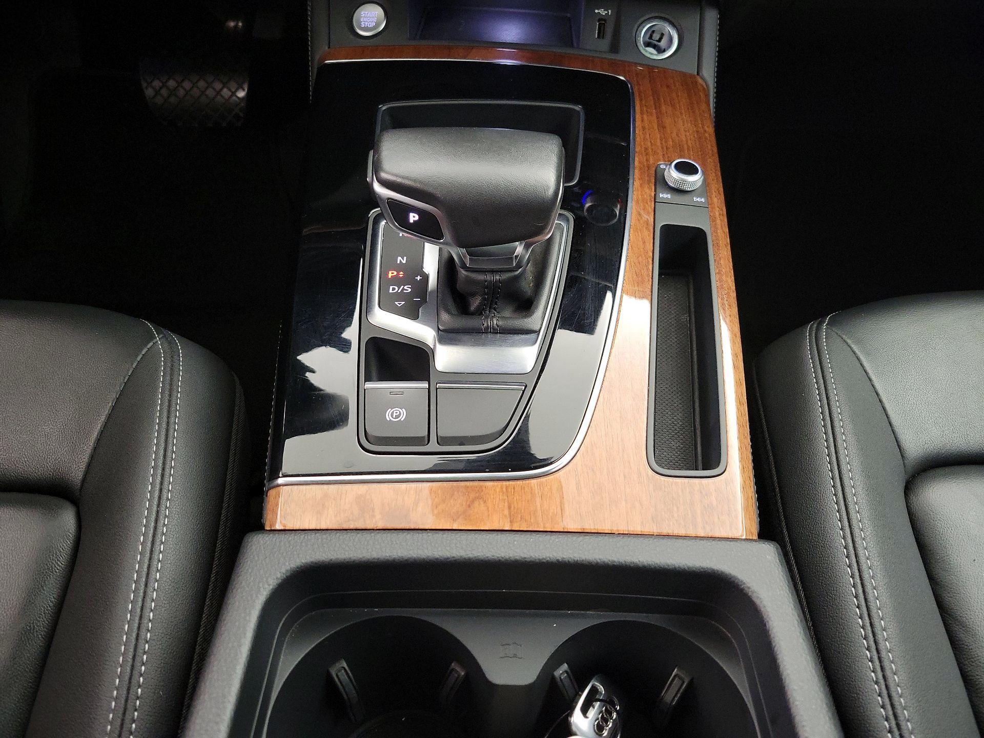 Thumbnail: 2023 Audi Q5 - 18