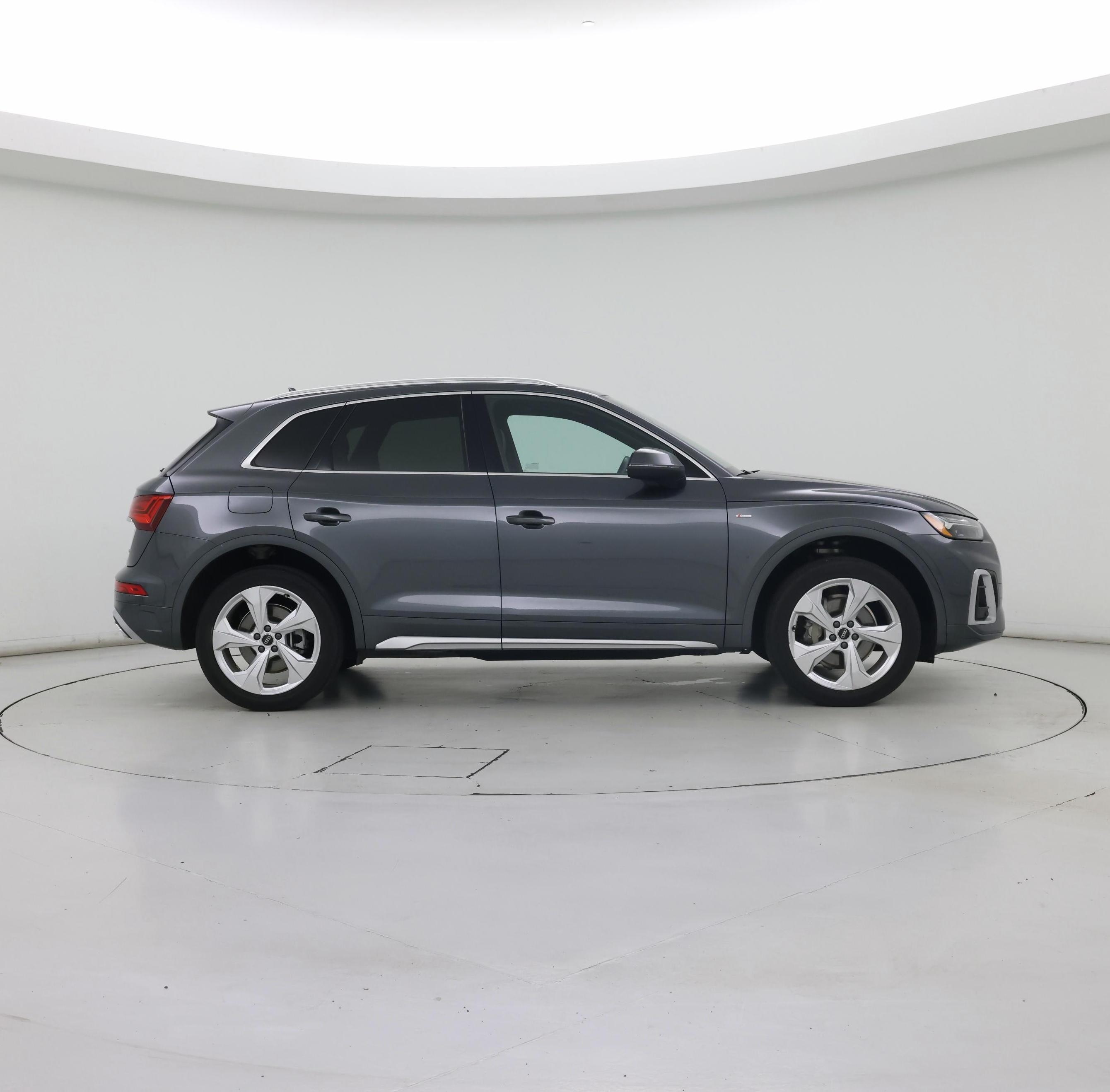 Thumbnail: 2023 Audi Q5 - 7