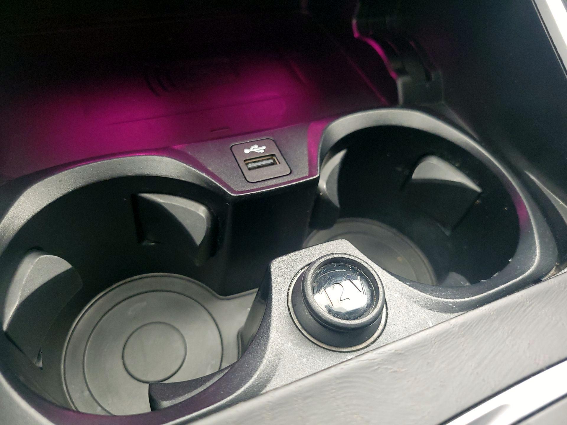 Thumbnail: 2024 BMW 3 Series - 19