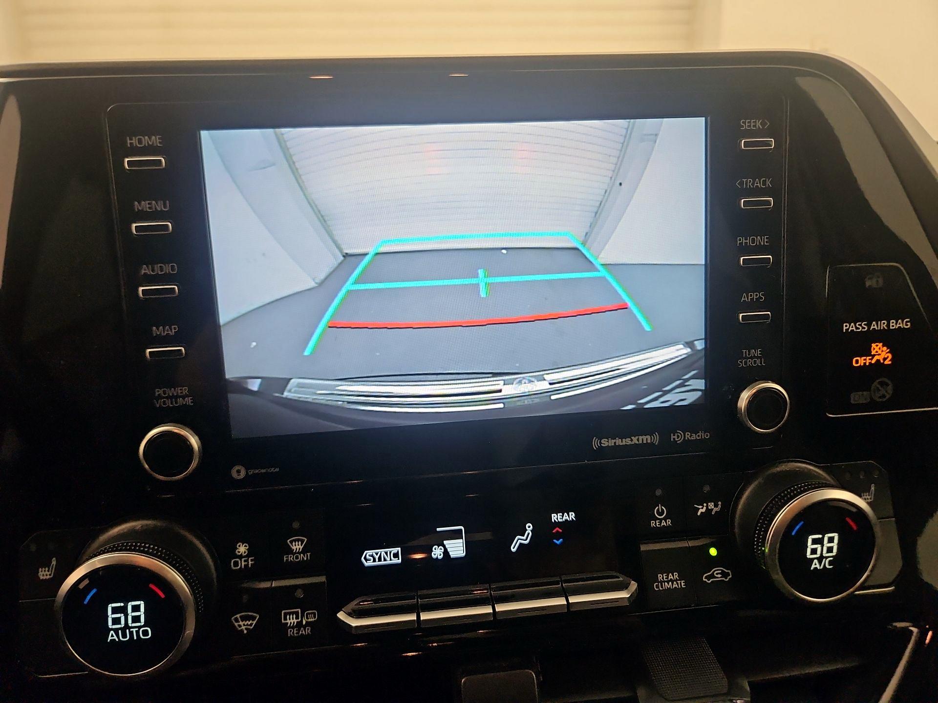Thumbnail: 2021 Toyota Highlander - 12