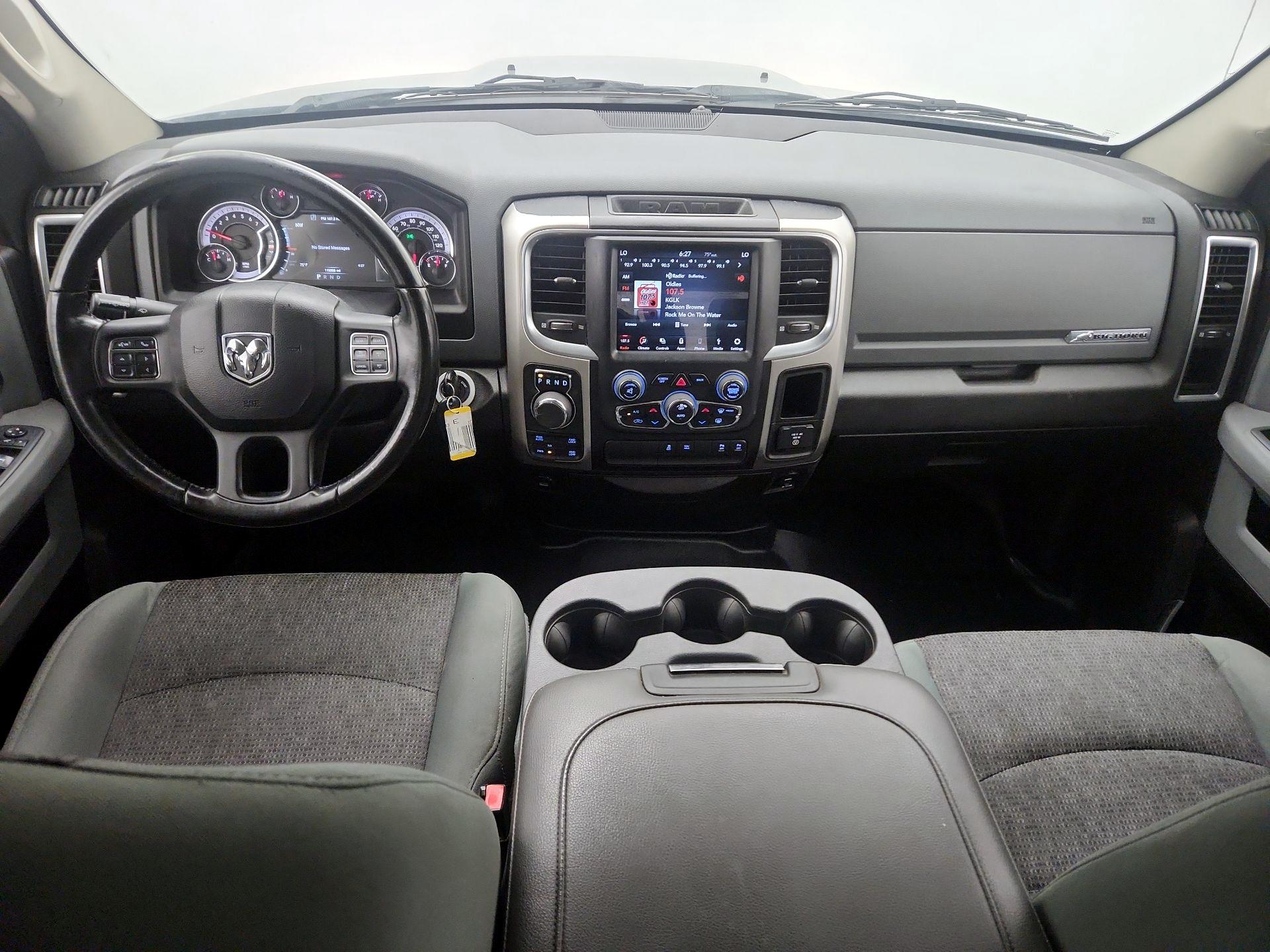 Thumbnail: 2019 RAM 1500 Classic - 9