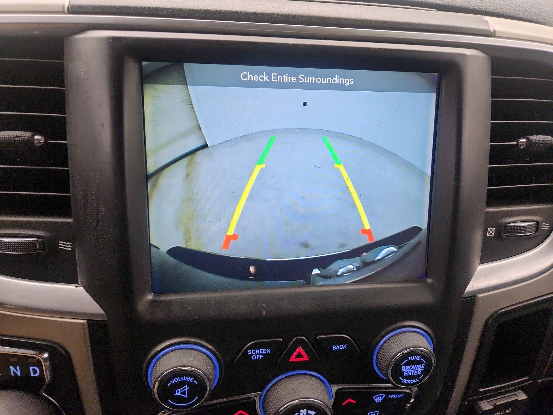 Thumbnail: 2019 RAM 1500 Classic - 14