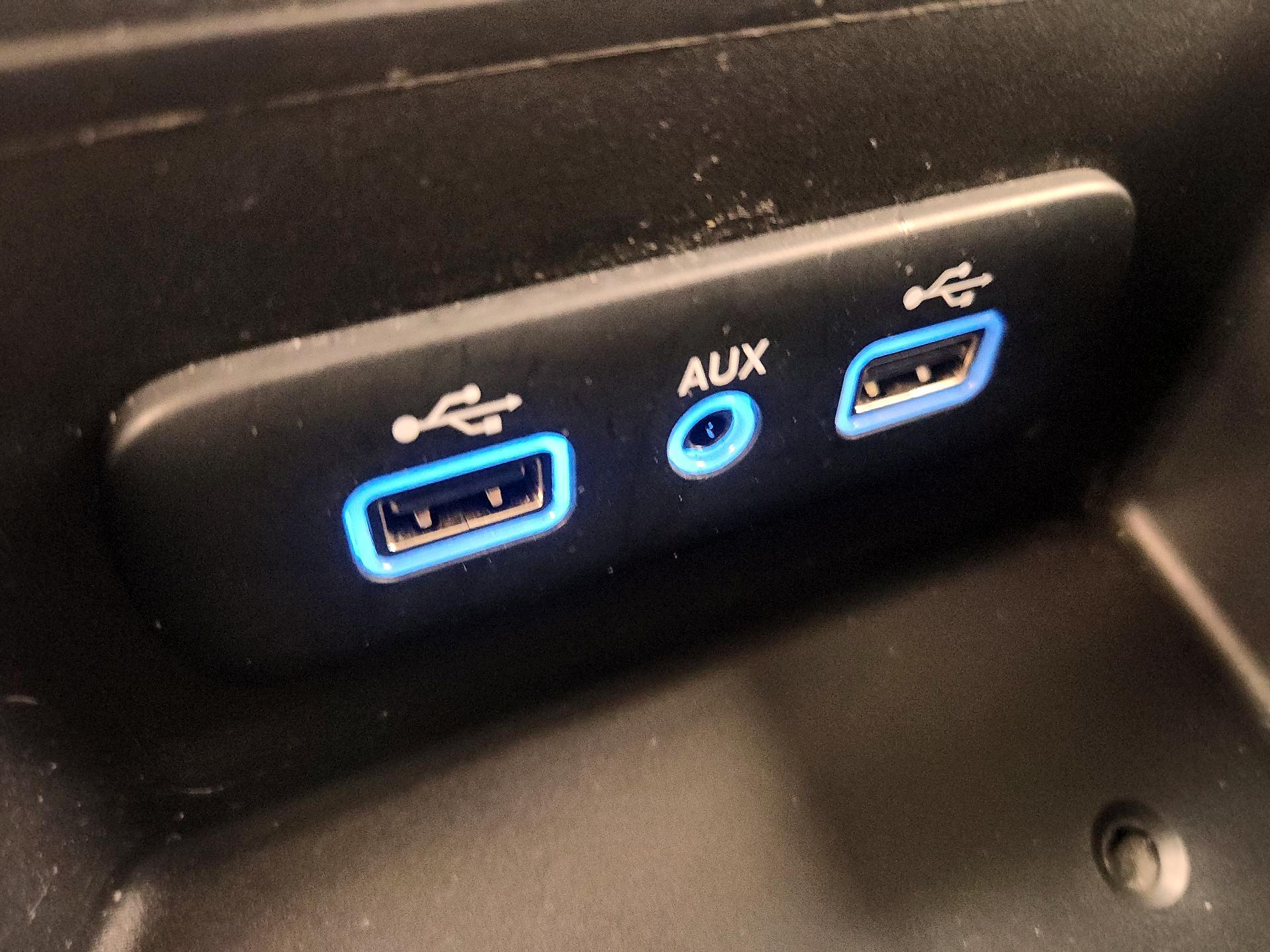 Thumbnail: 2019 RAM 1500 Classic - 18