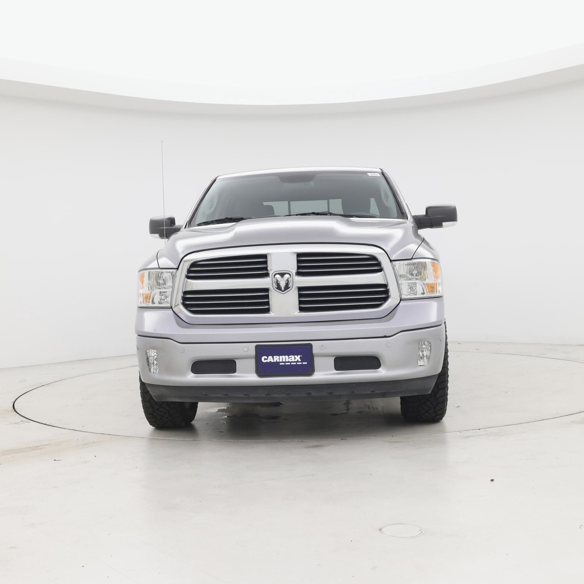 Thumbnail: 2019 RAM 1500 Classic - 5