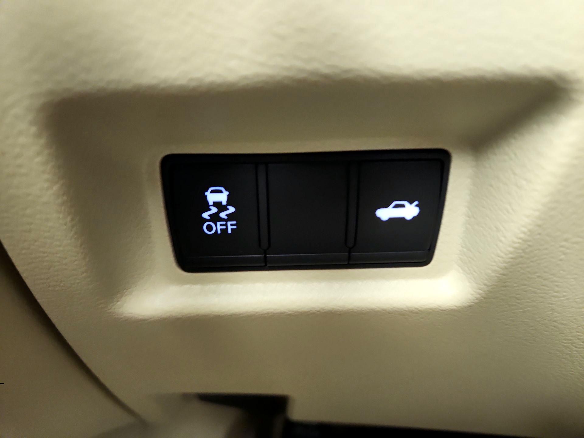 Thumbnail: 2019 INFINITI Q50 - 13