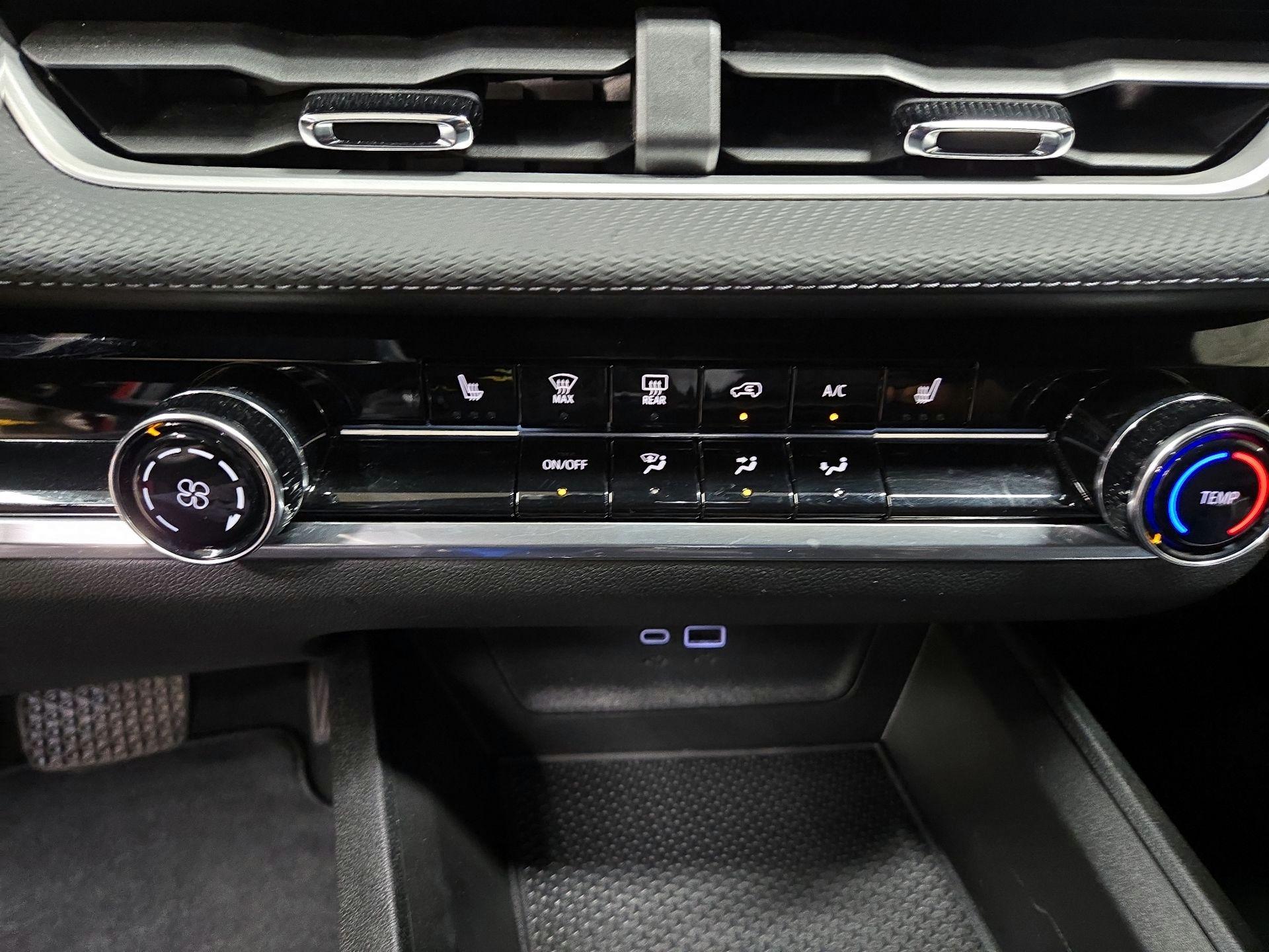 Thumbnail: 2026 Chevrolet Equinox - 16