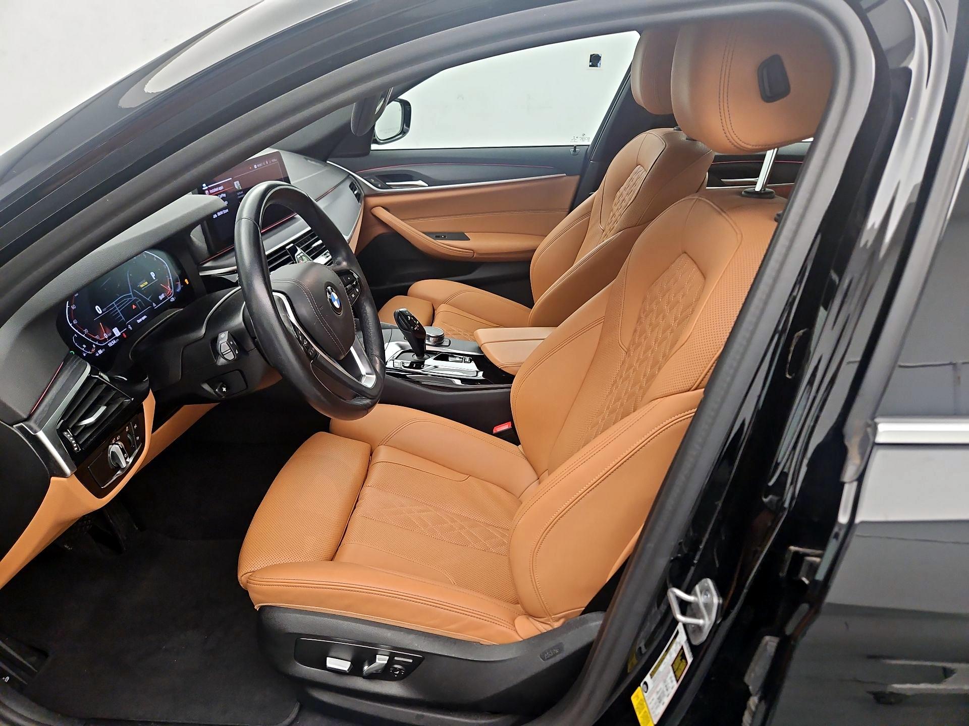 Thumbnail: 2023 BMW 5 Series - 11