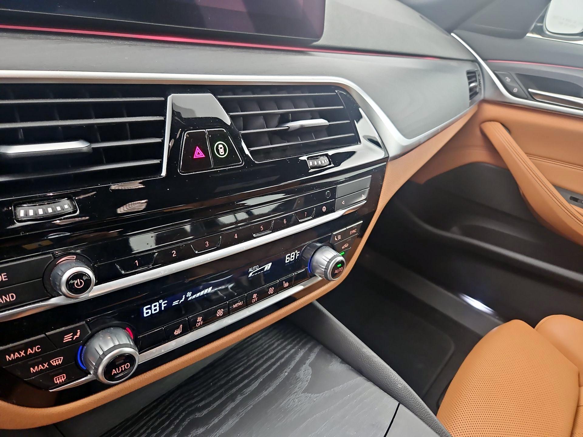 Thumbnail: 2023 BMW 5 Series - 14