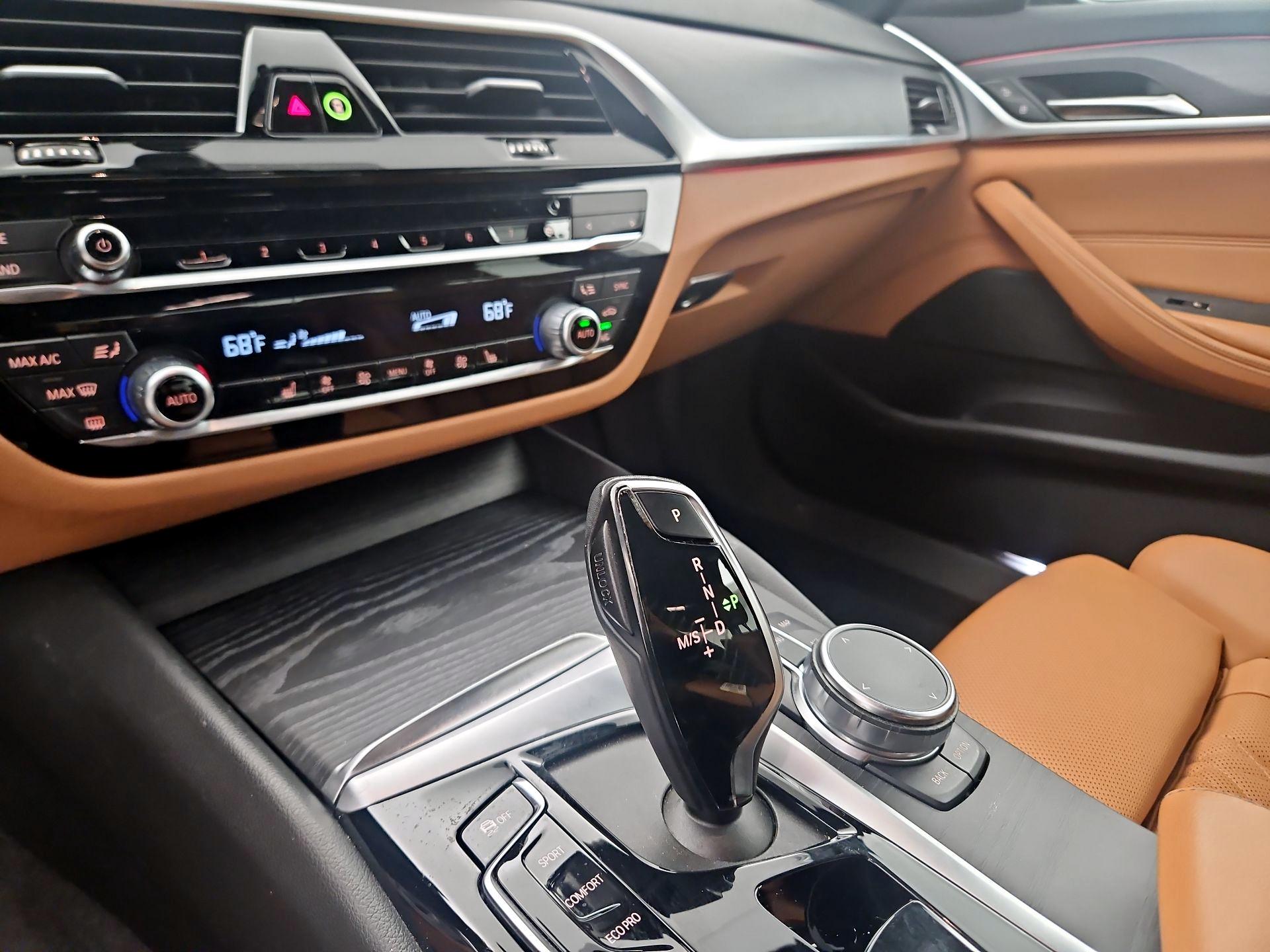 Thumbnail: 2023 BMW 5 Series - 15