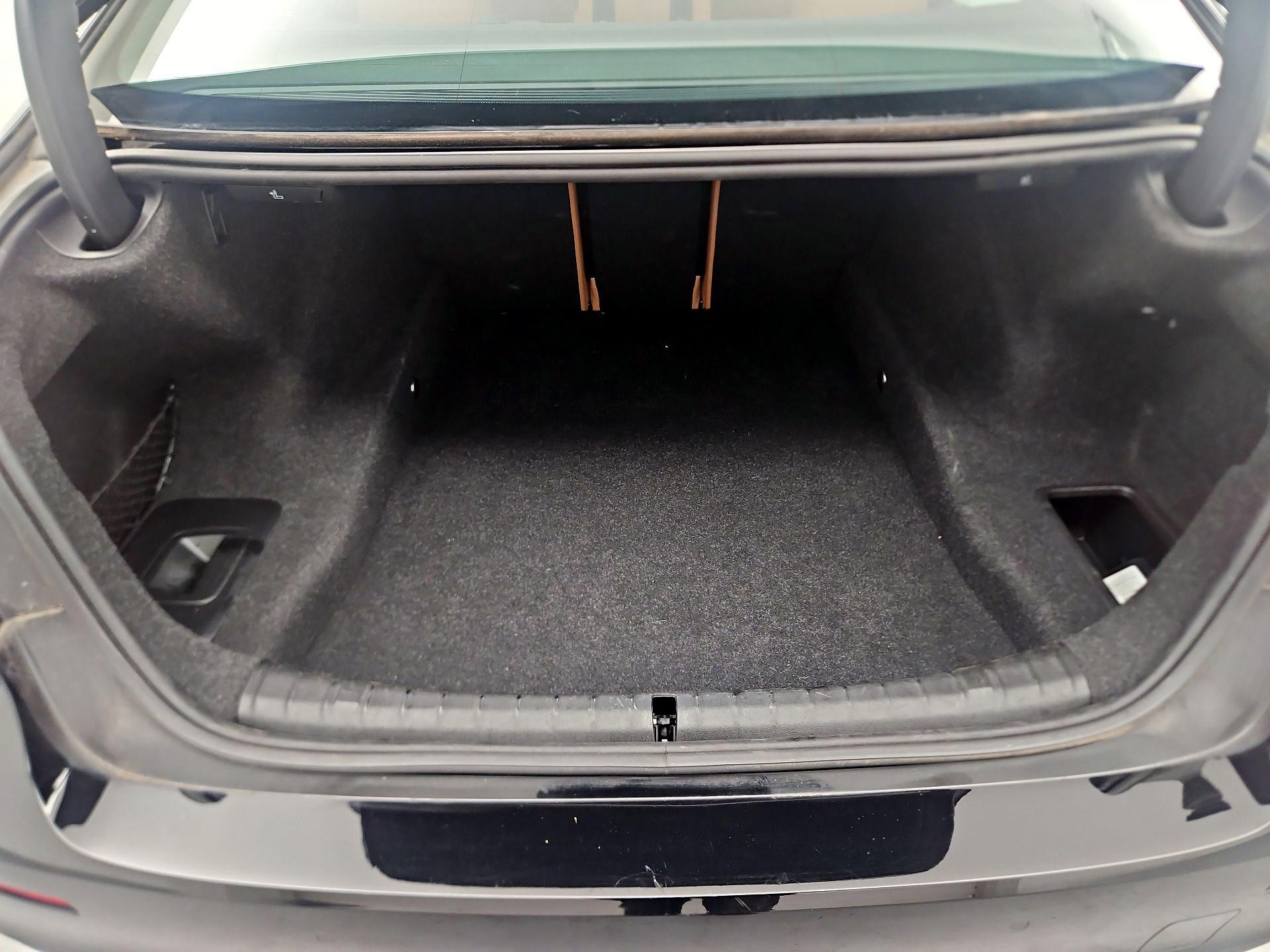 Thumbnail: 2023 BMW 5 Series - 17