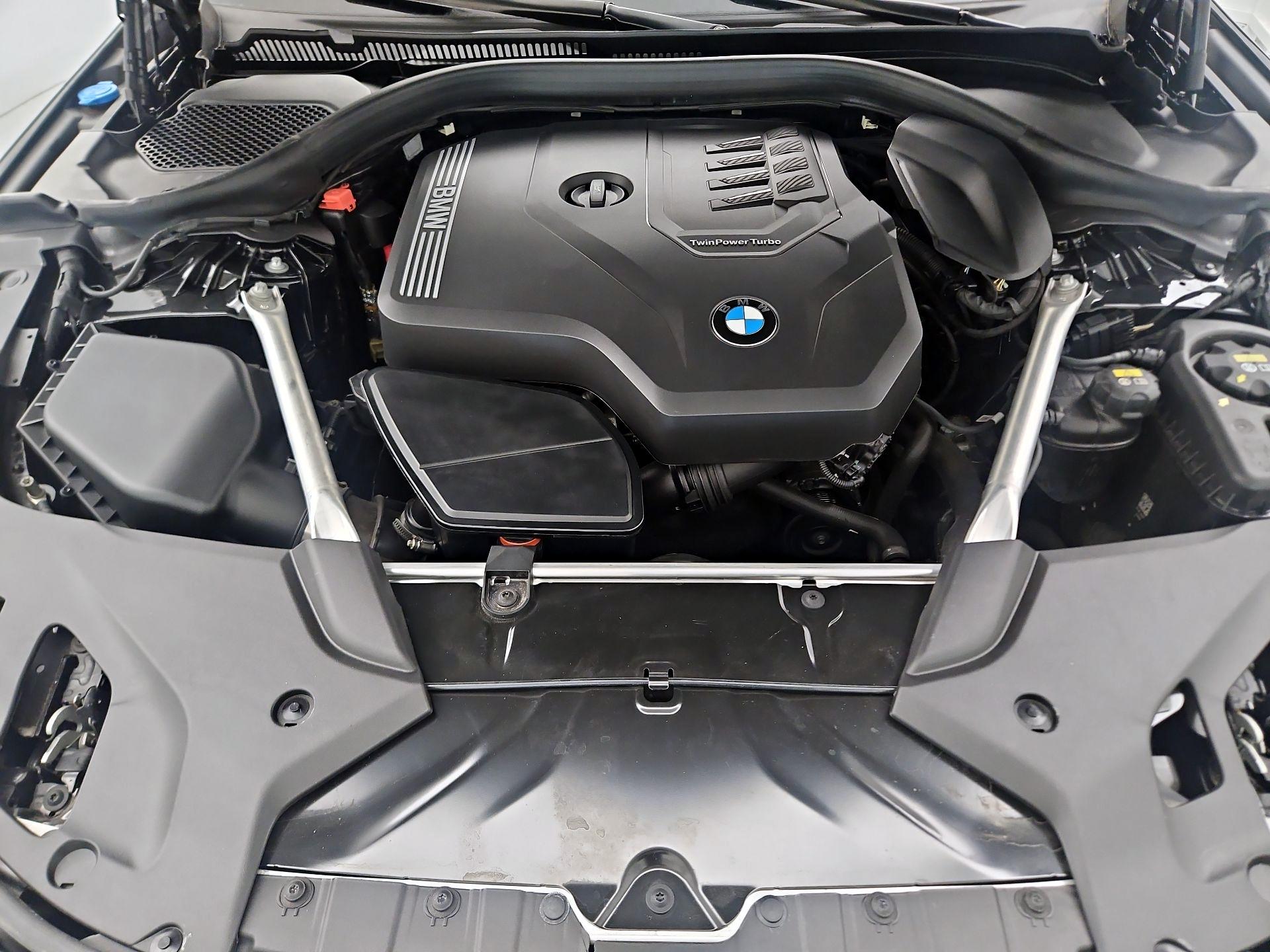 Thumbnail: 2023 BMW 5 Series - 18