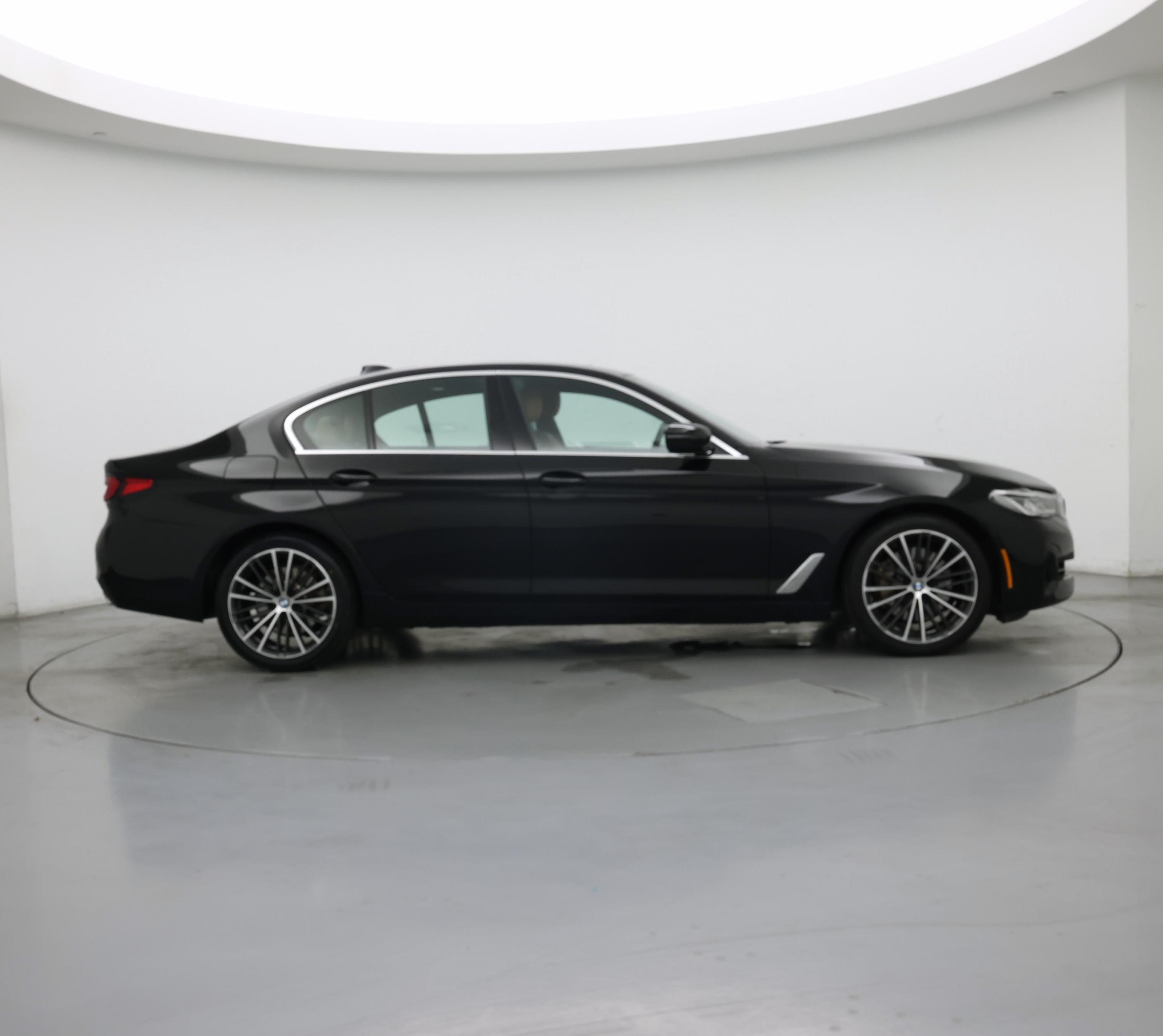 Thumbnail: 2023 BMW 5 Series - 7