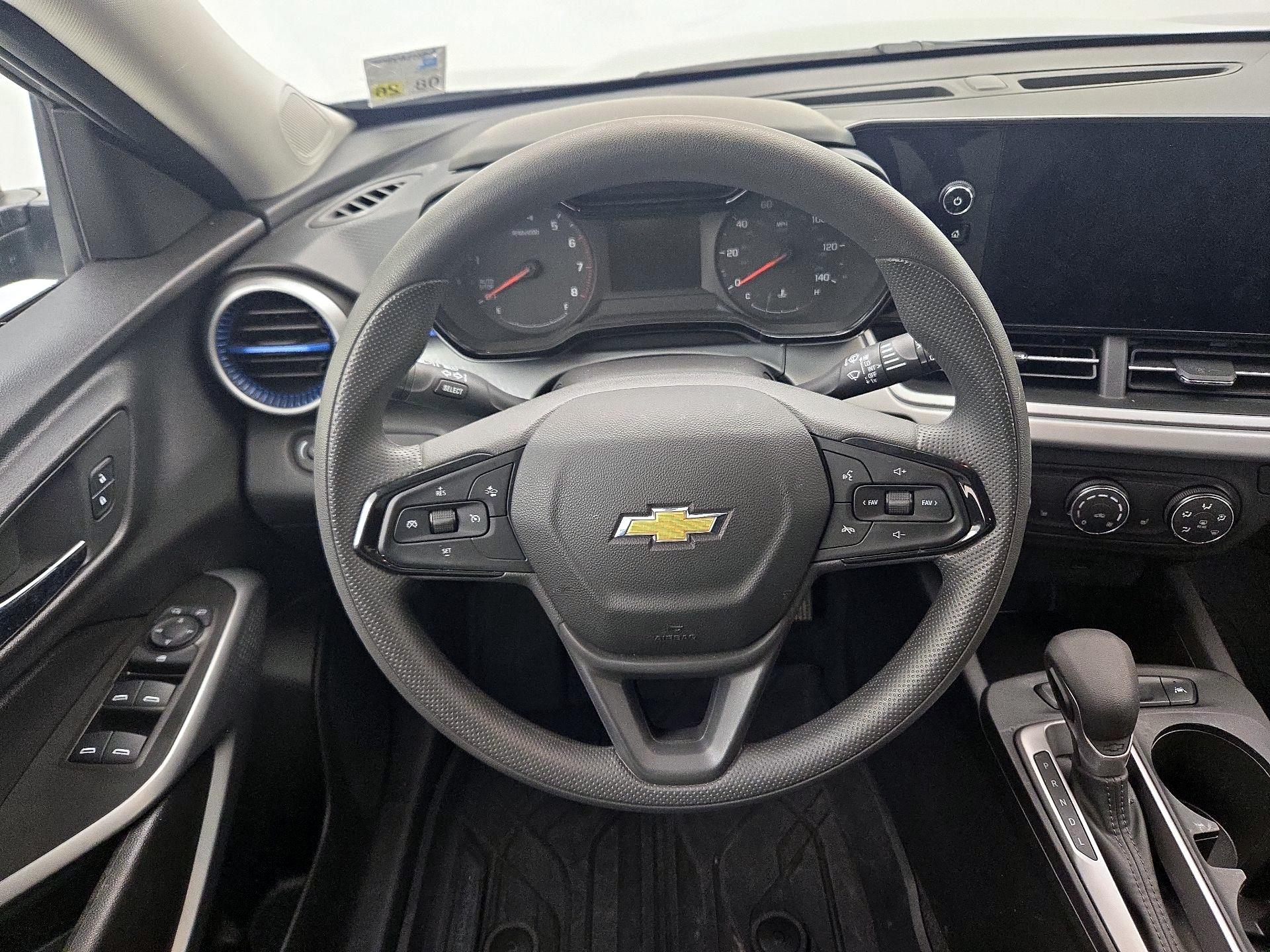 Thumbnail: 2025 Chevrolet Trax - 10