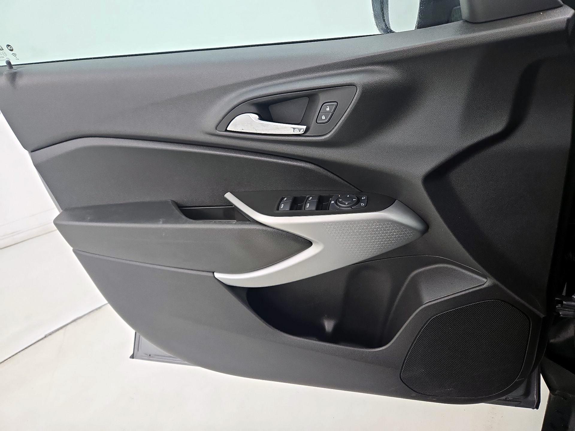 Thumbnail: 2025 Chevrolet Trax - 12