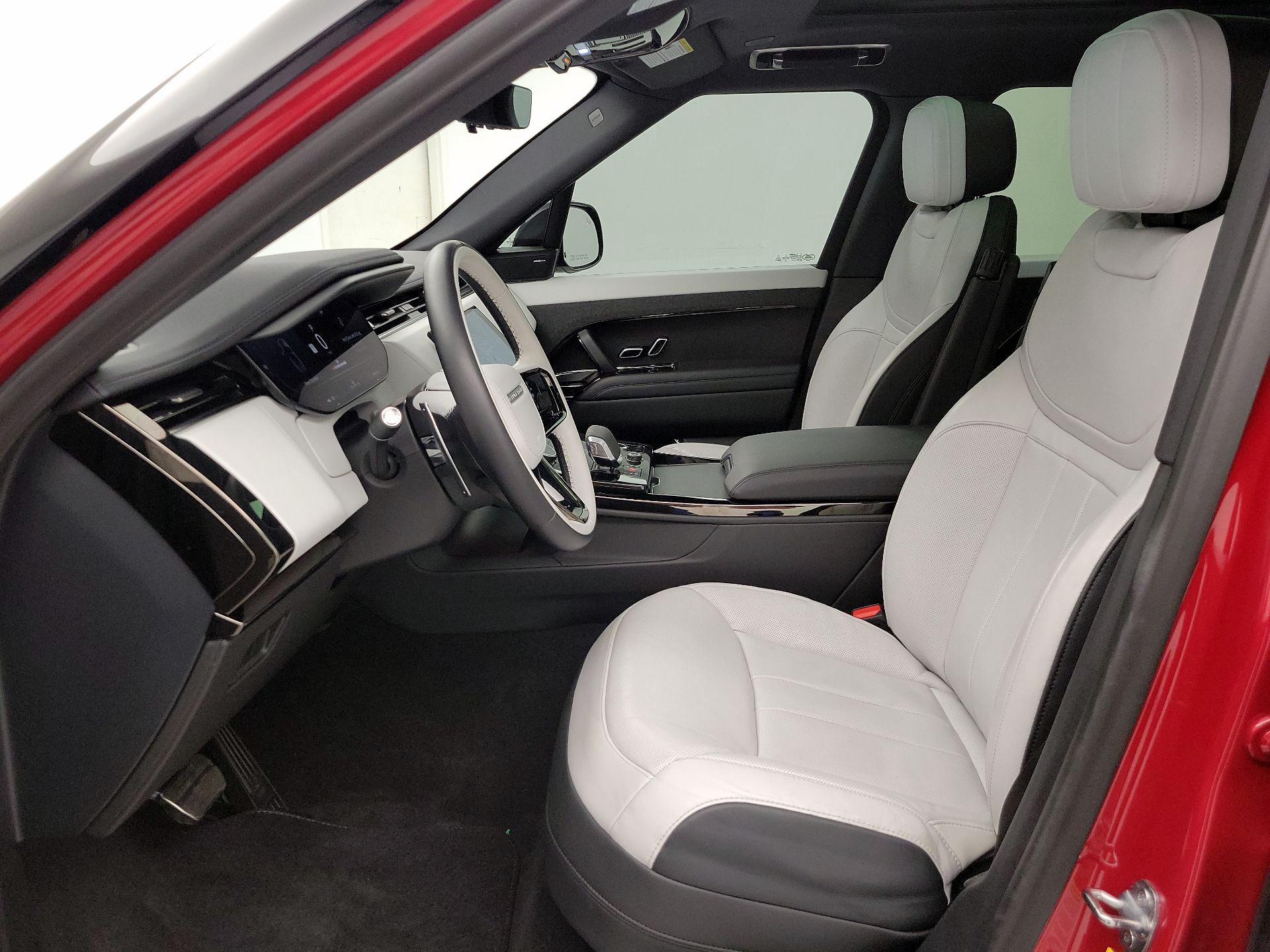 Thumbnail: 2023 Land Rover Range Rover Sport - 11