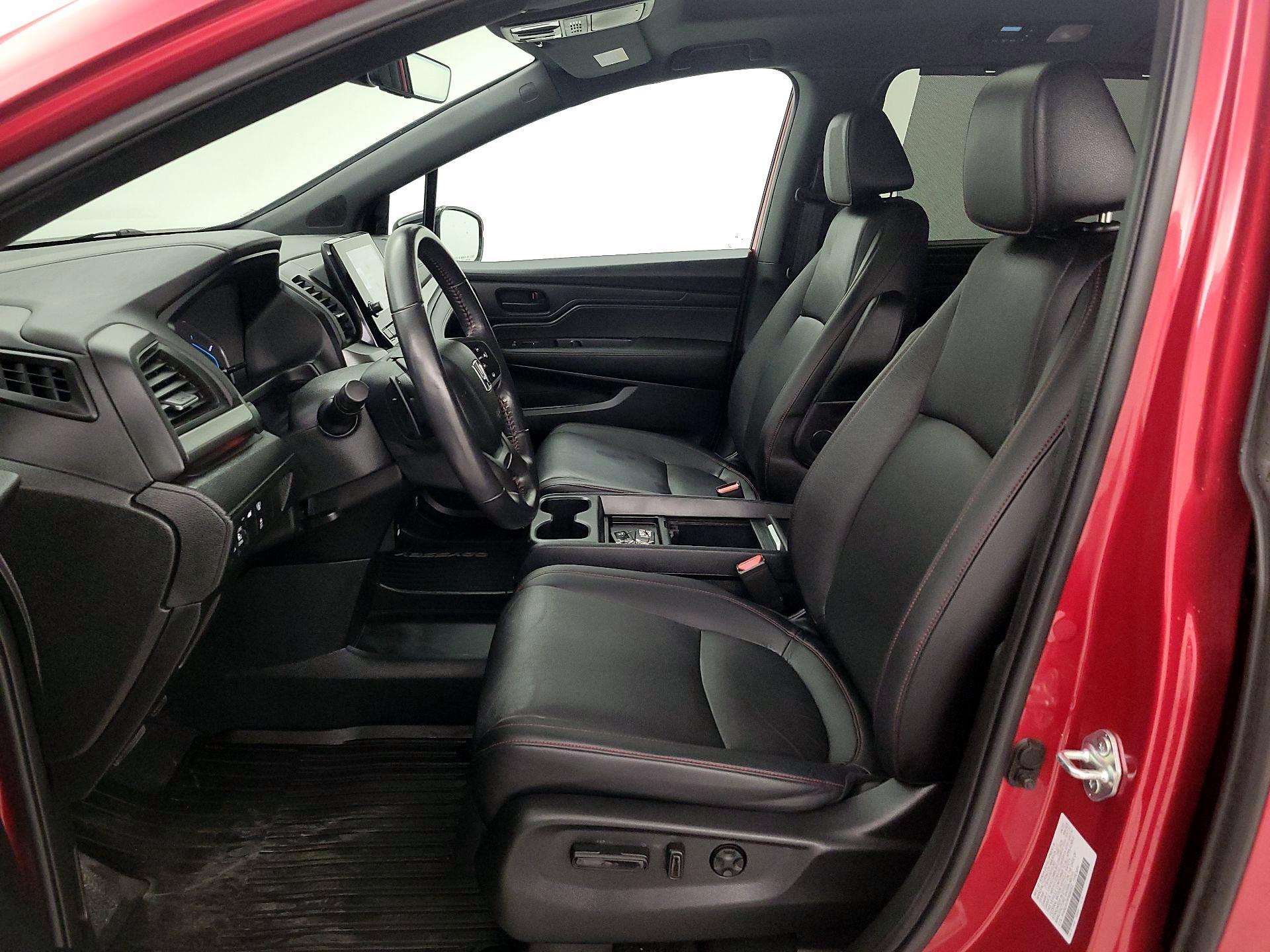 Thumbnail: 2023 Honda Odyssey - 11