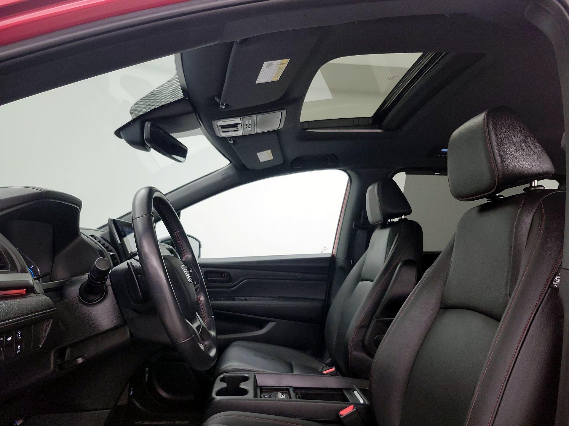 Thumbnail: 2023 Honda Odyssey - 18