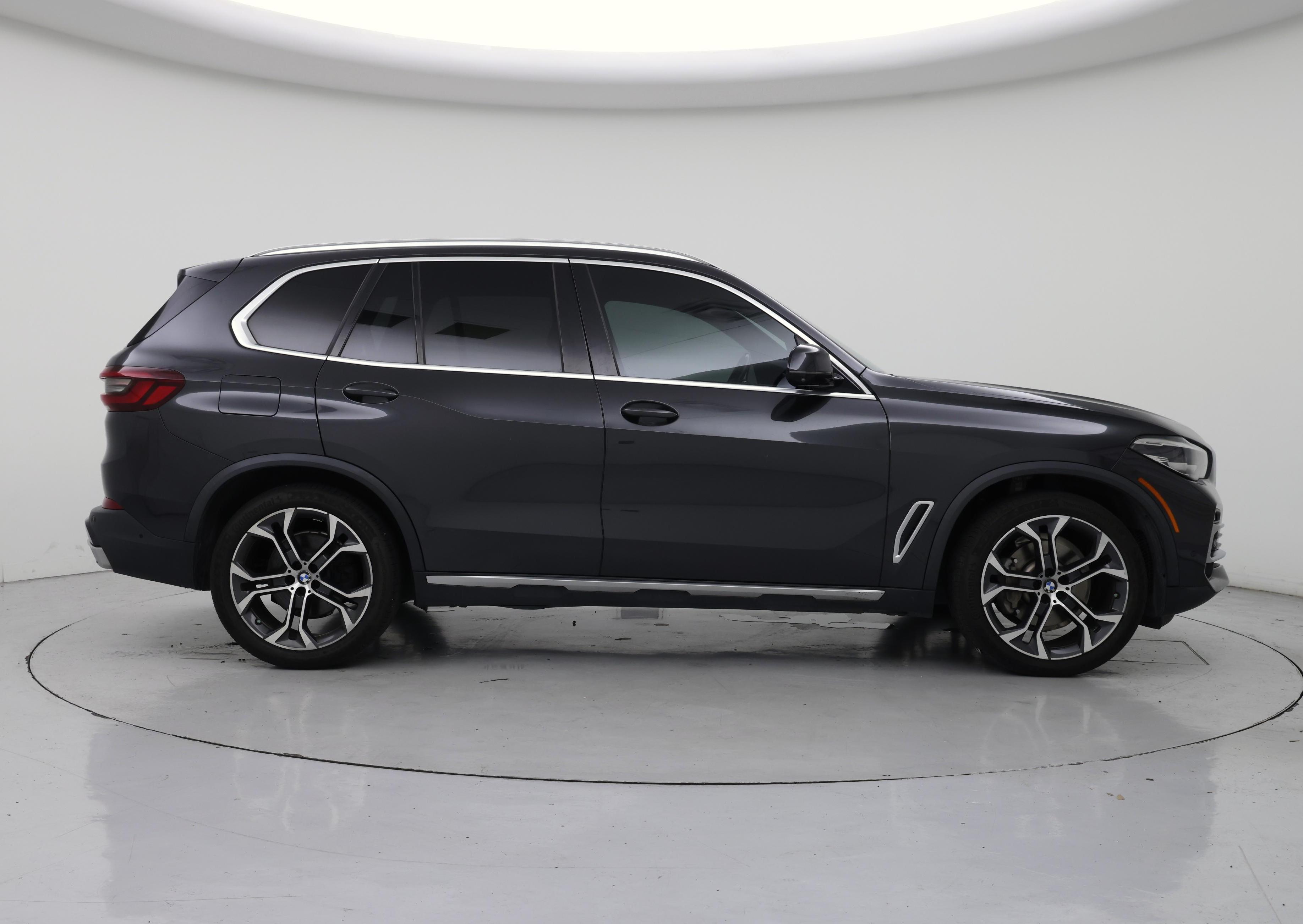 Thumbnail: 2021 BMW X5 - 7