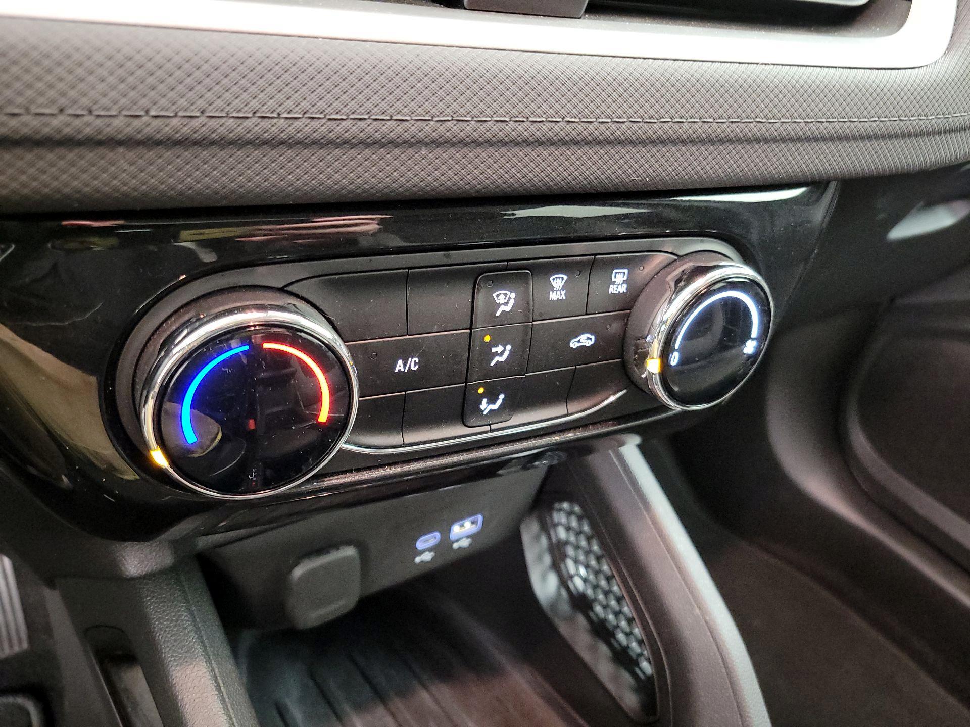 Thumbnail: 2025 Chevrolet TrailBlazer - 16