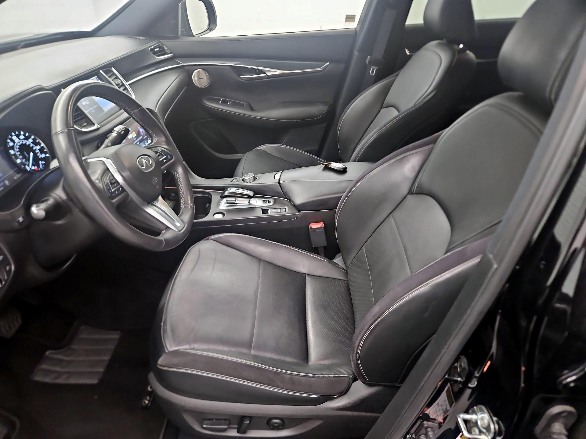 Thumbnail: 2023 INFINITI QX50 - 11