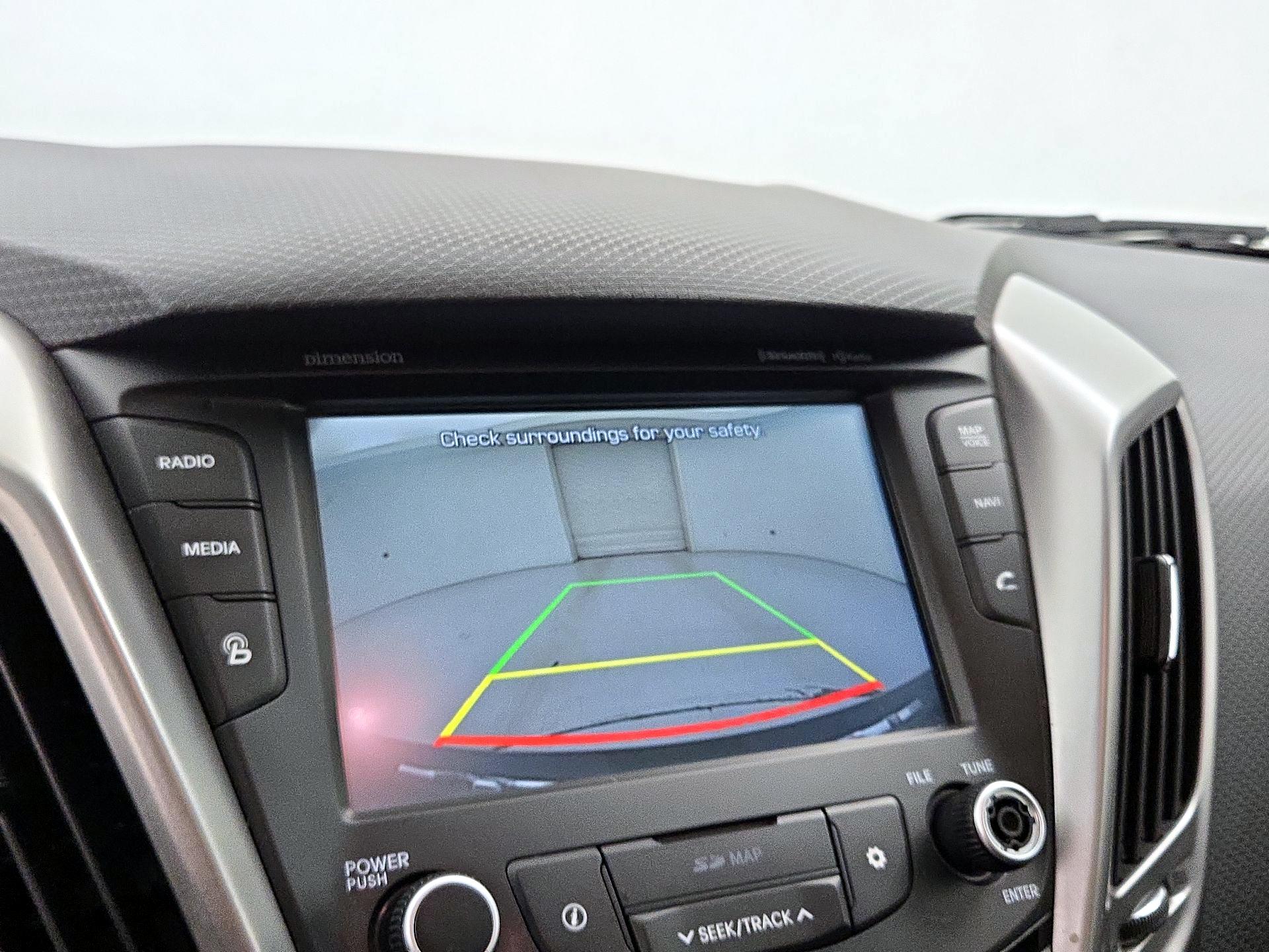 Thumbnail: 2016 Hyundai Veloster - 15