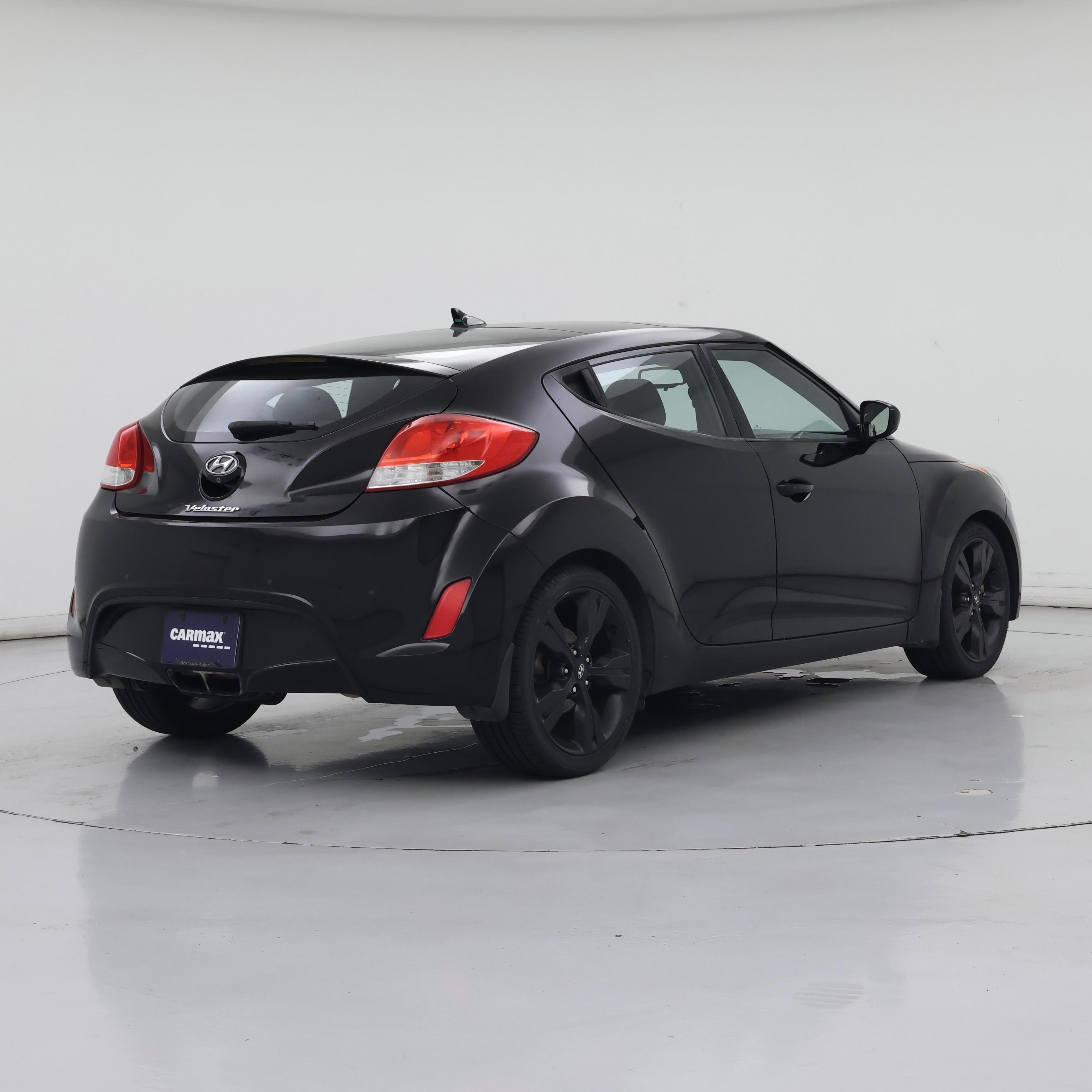 Thumbnail: 2016 Hyundai Veloster - 8
