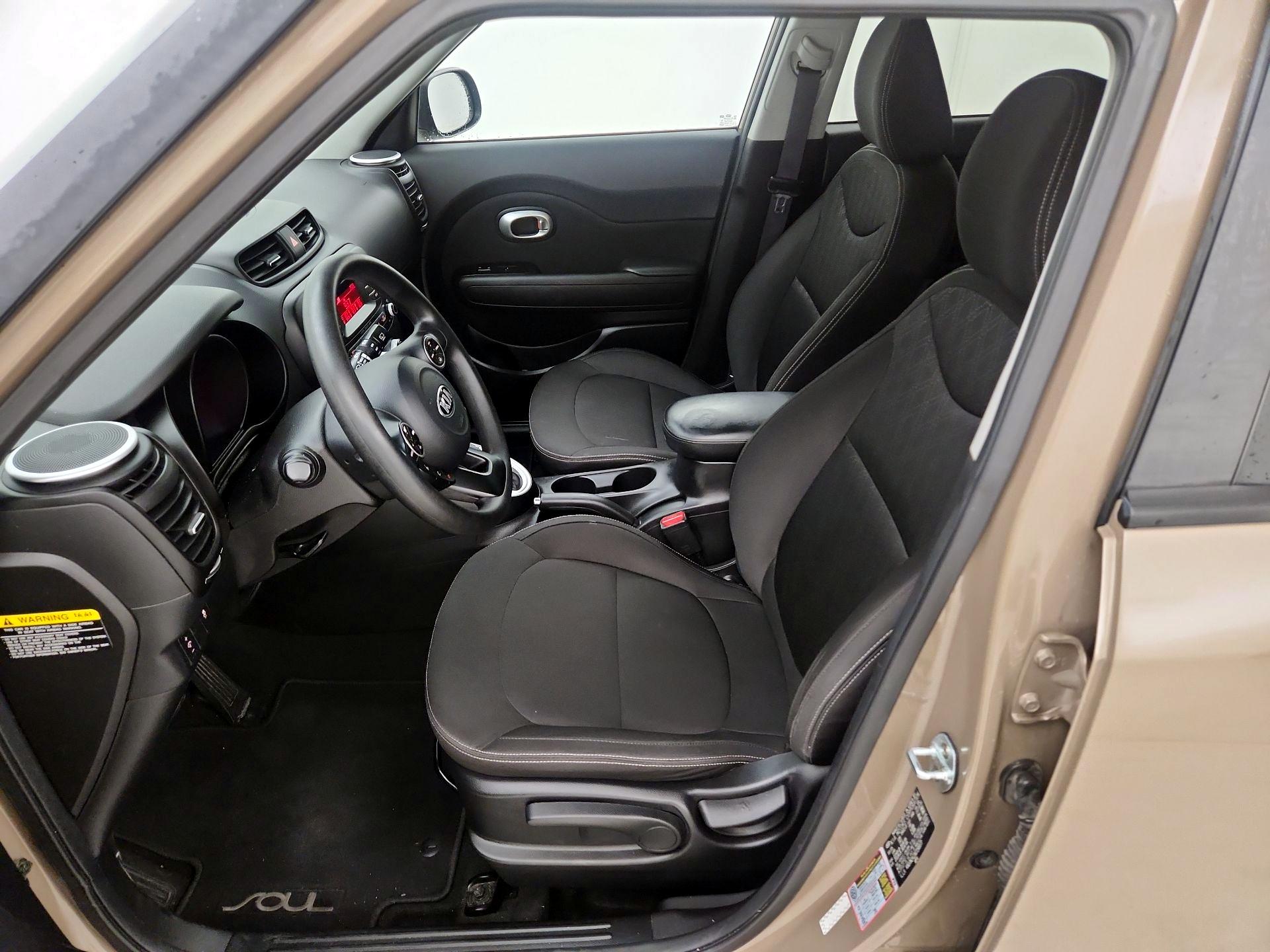 Thumbnail: 2016 Kia Soul - 11