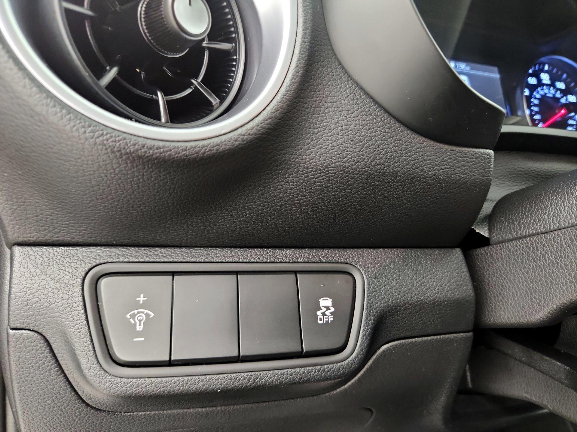 Thumbnail: 2024 Kia Forte - 11