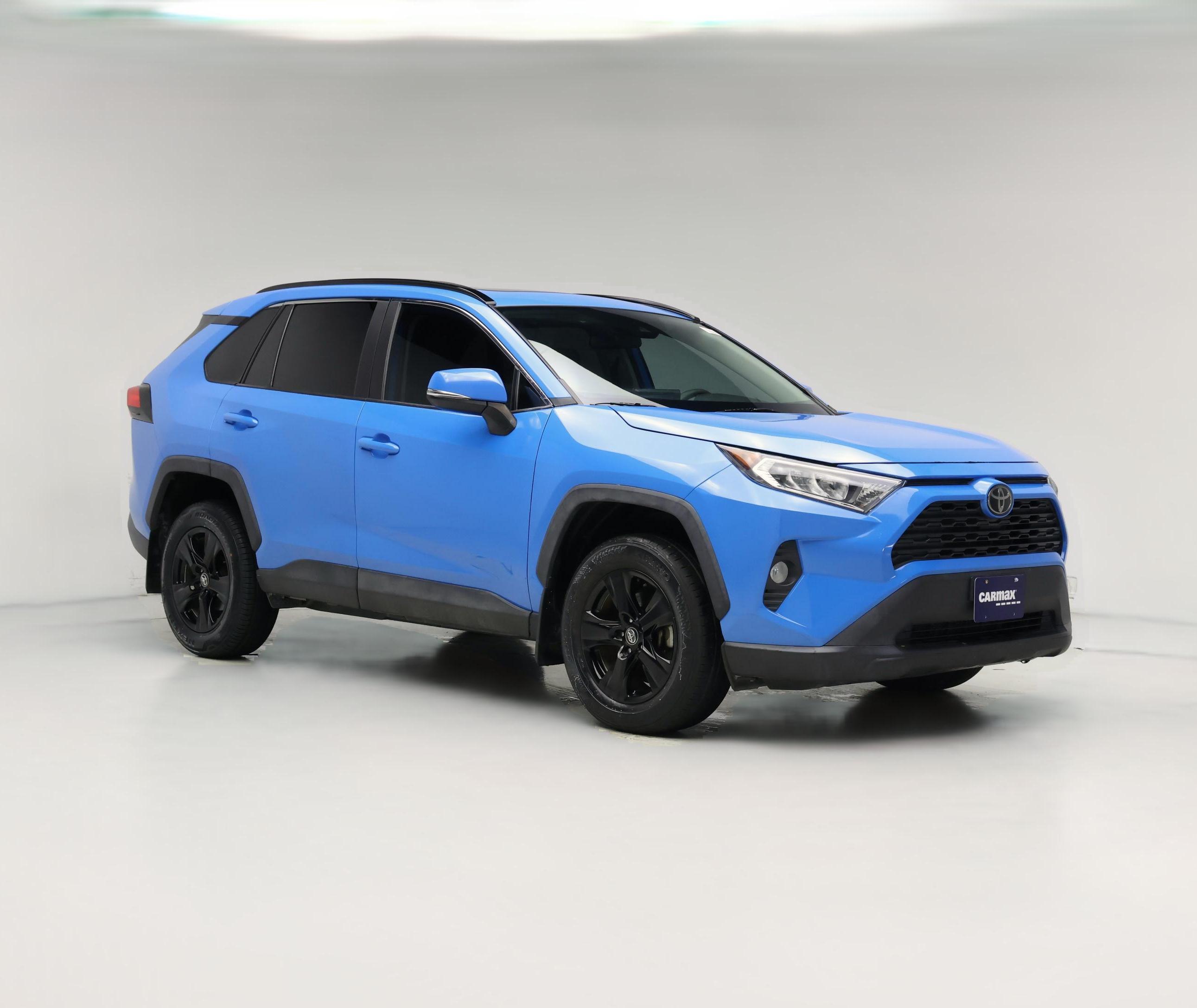 Thumbnail: 2020 Toyota RAV4 - 1