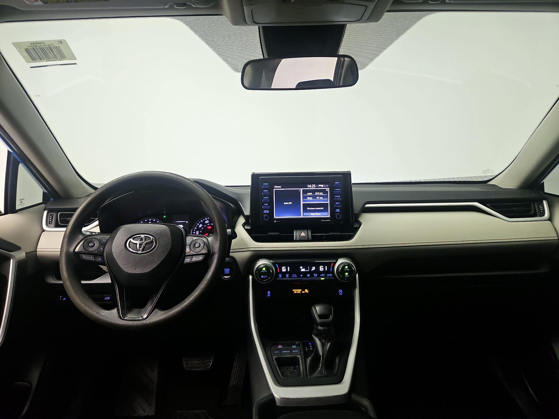 Thumbnail: 2020 Toyota RAV4 - 9